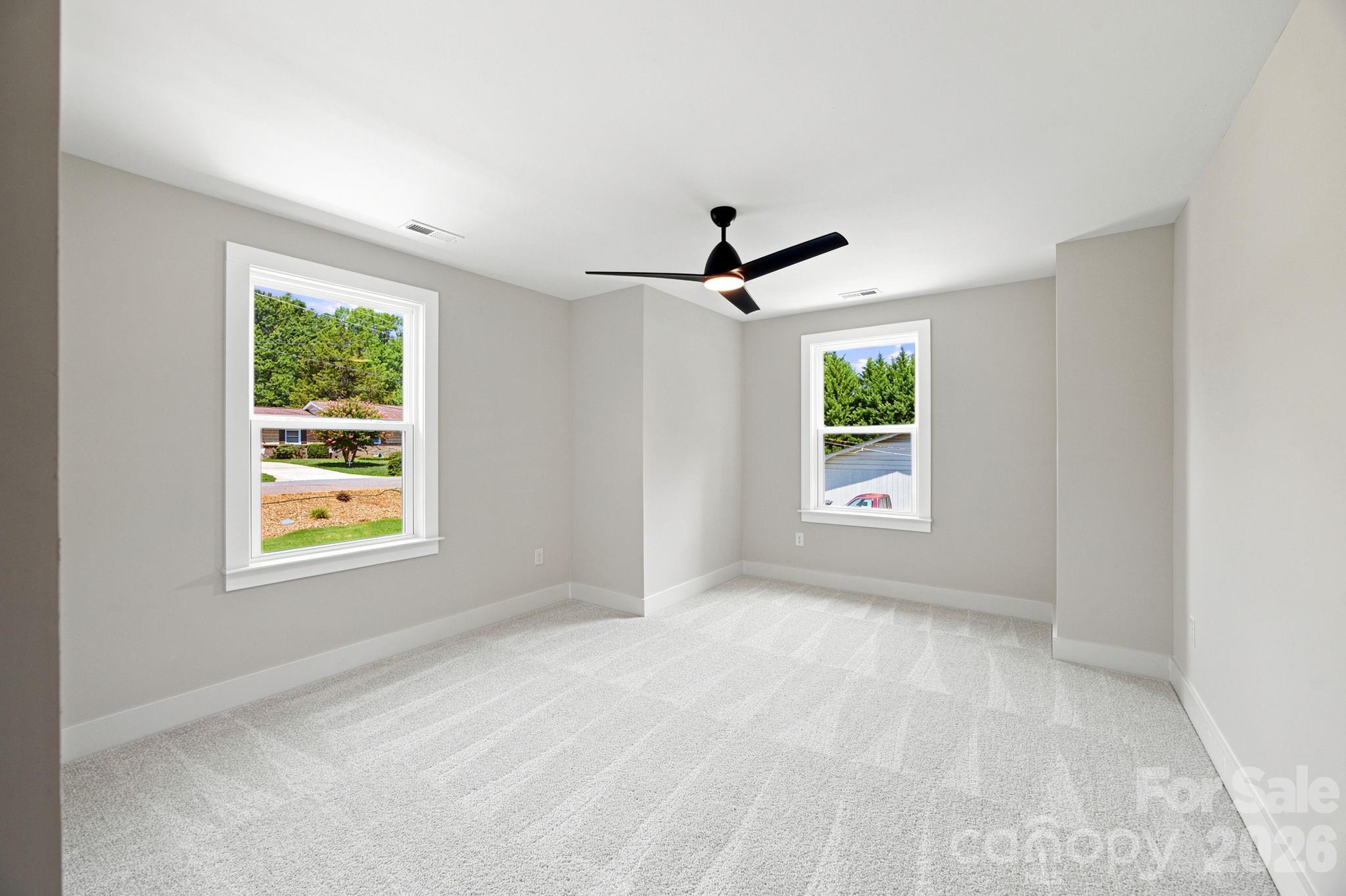 402 North Street Property Photo 23