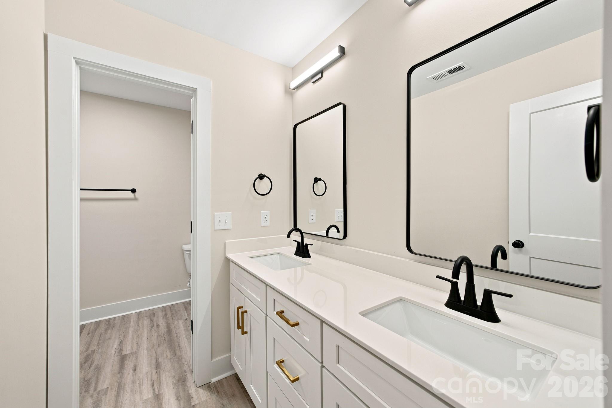 402 North Street Property Photo 27