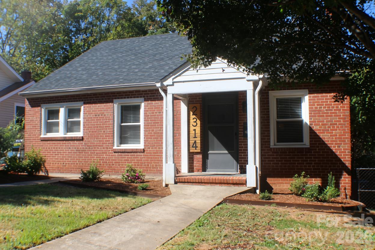2314 S Broad Street Property Photo 1