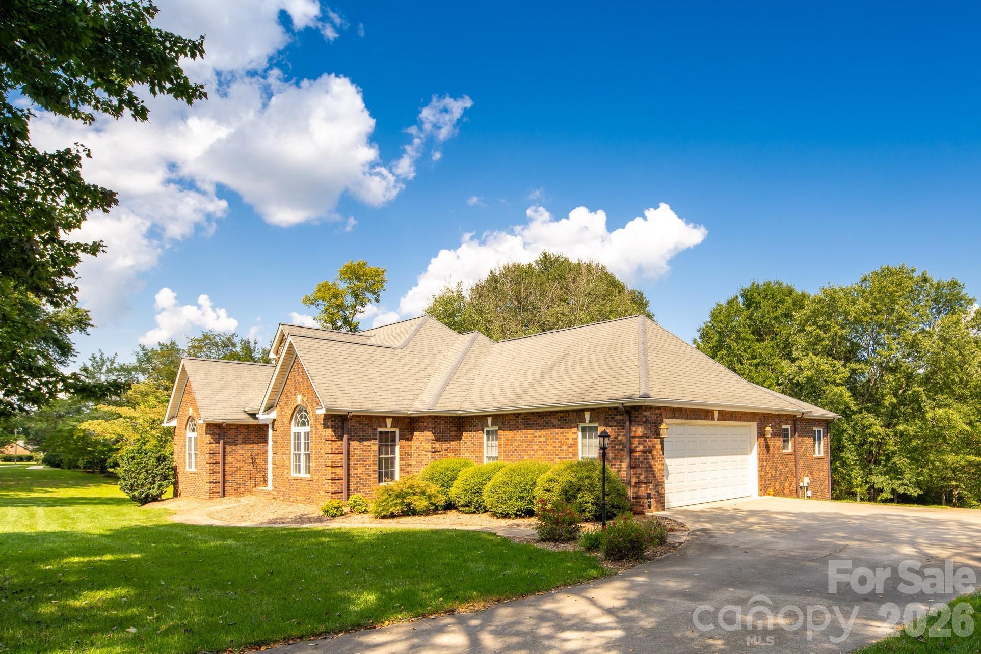 3808 Falling Creek Road Property Photo 4