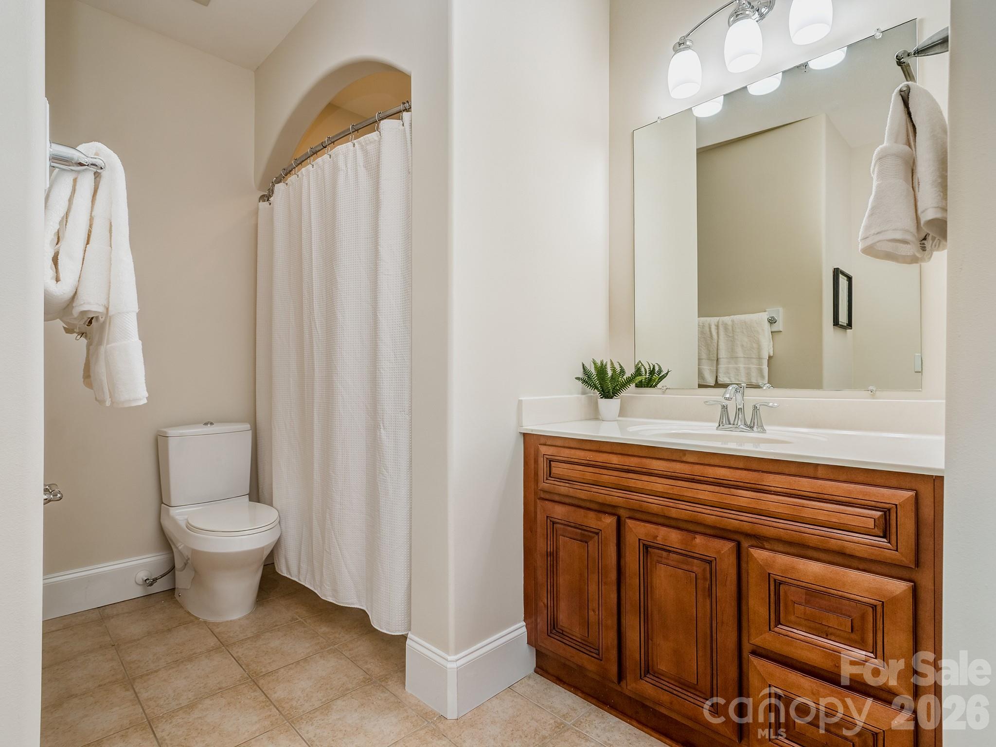 6605 Central Pacific Avenue 403 Property Photo 11