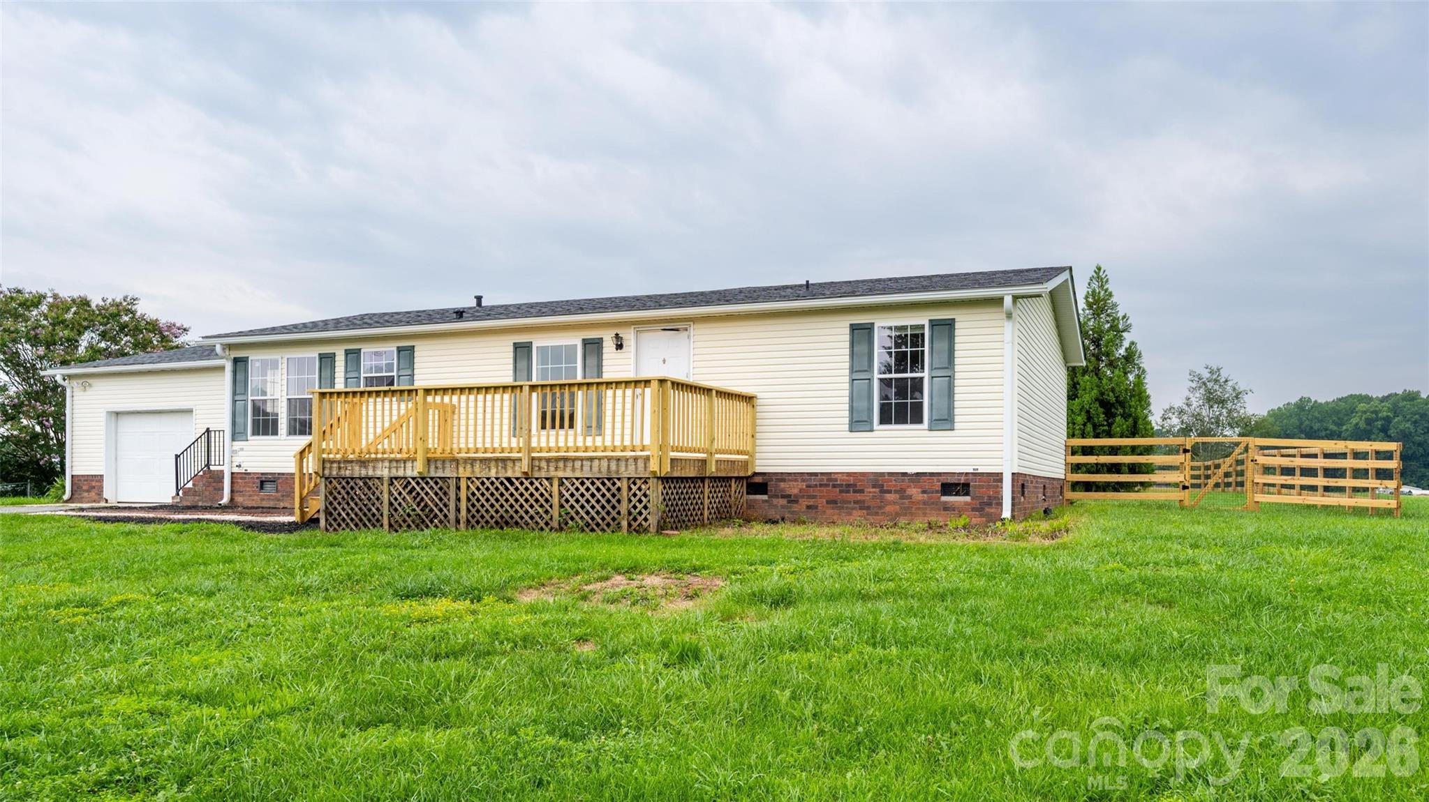 135 Howell Road Property Photo 5