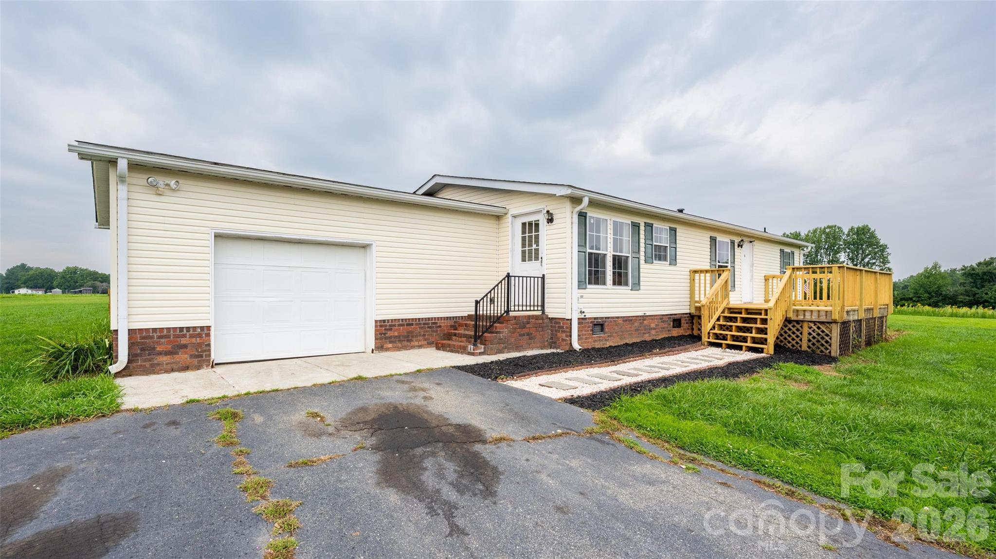 135 Howell Road Property Photo 6