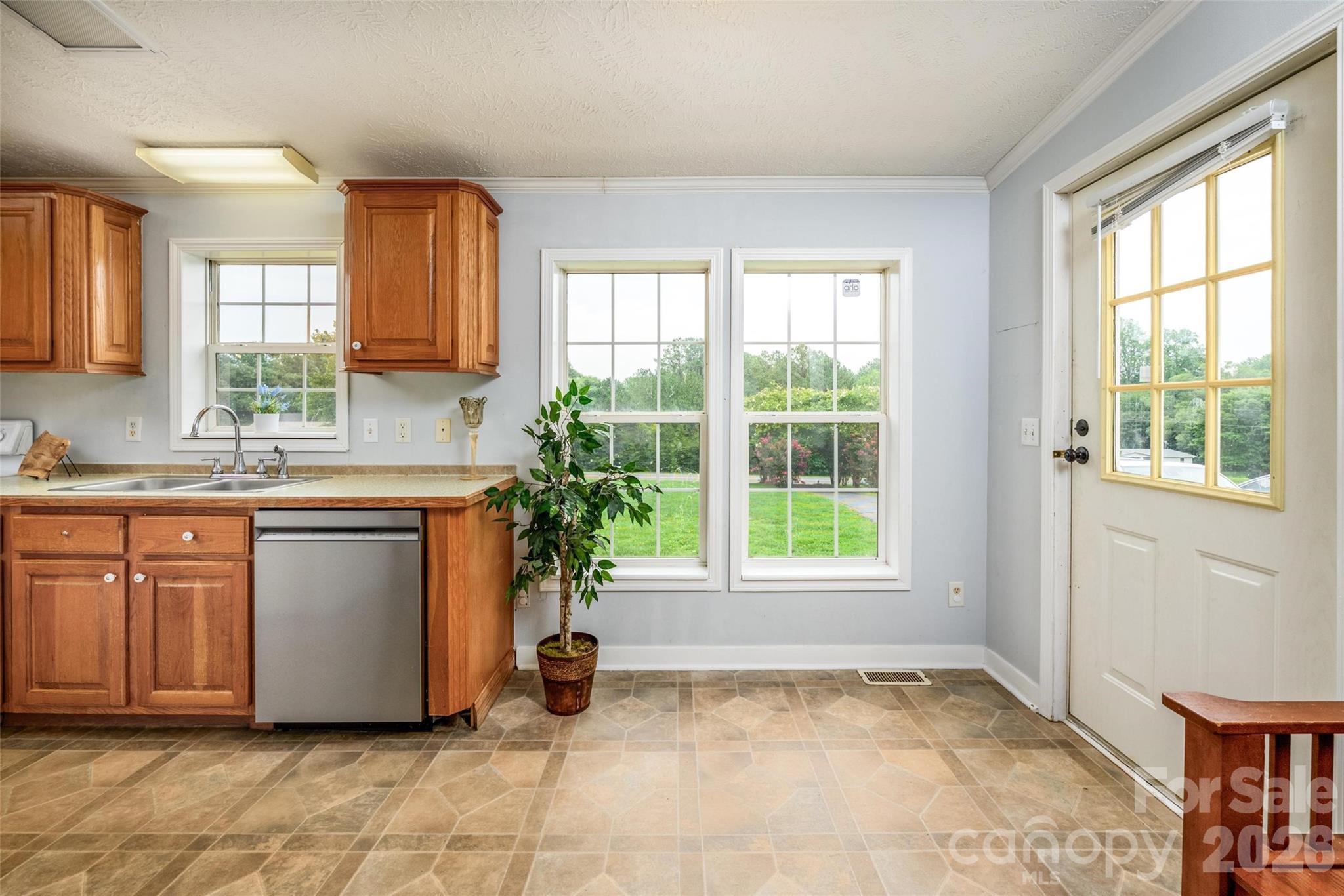 135 Howell Road Property Photo 16
