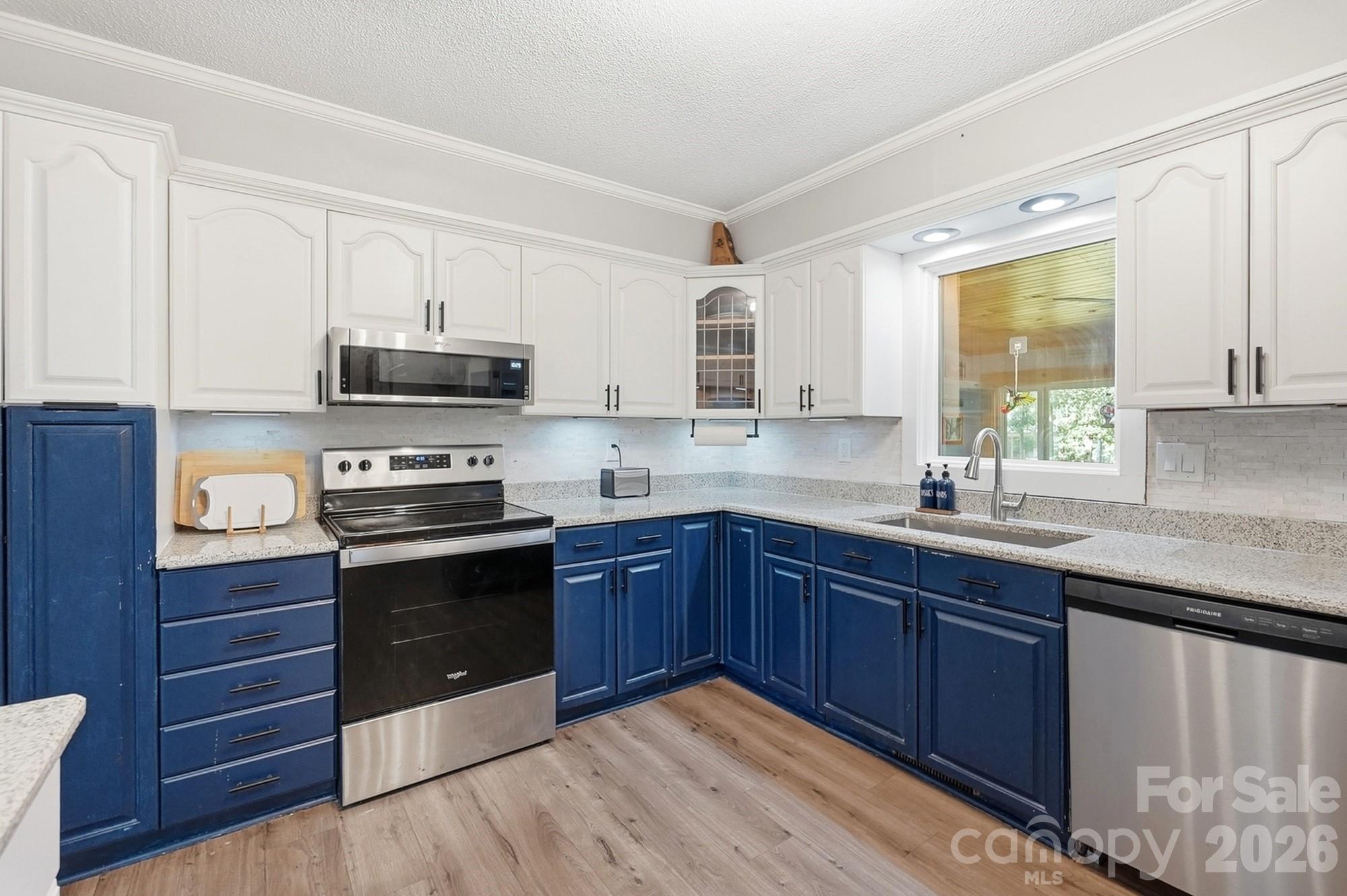 11060 Teresia Lane Property Photo 10