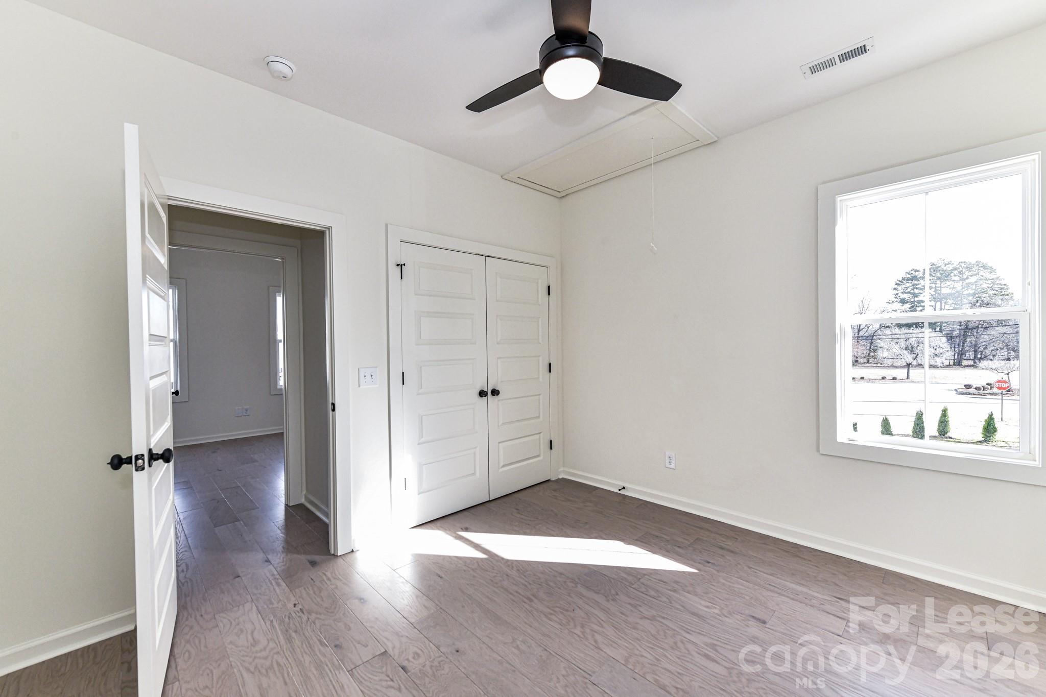 121 W F Street Property Photo 33