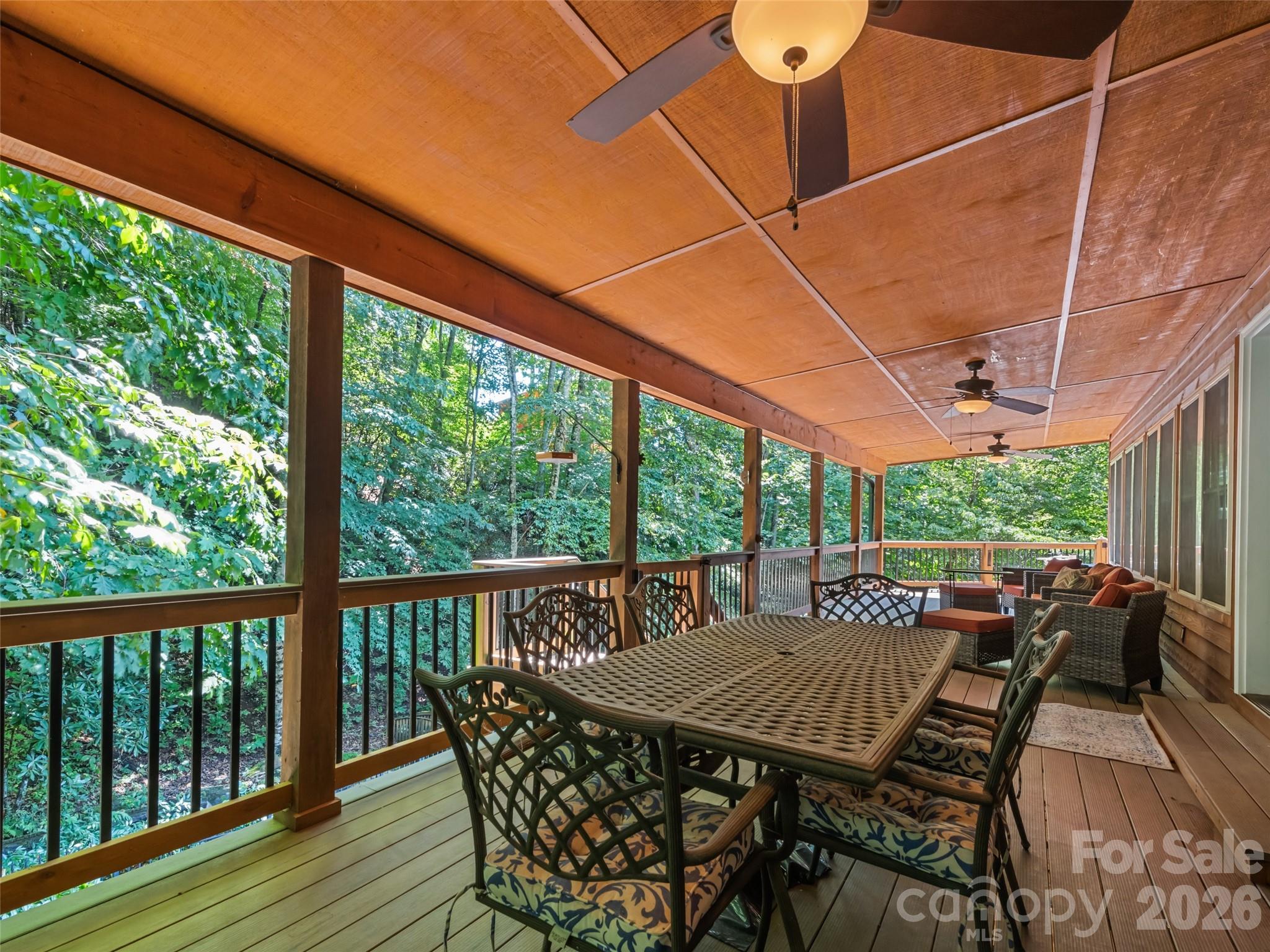 612 Brannon Forest Drive Property Photo 9