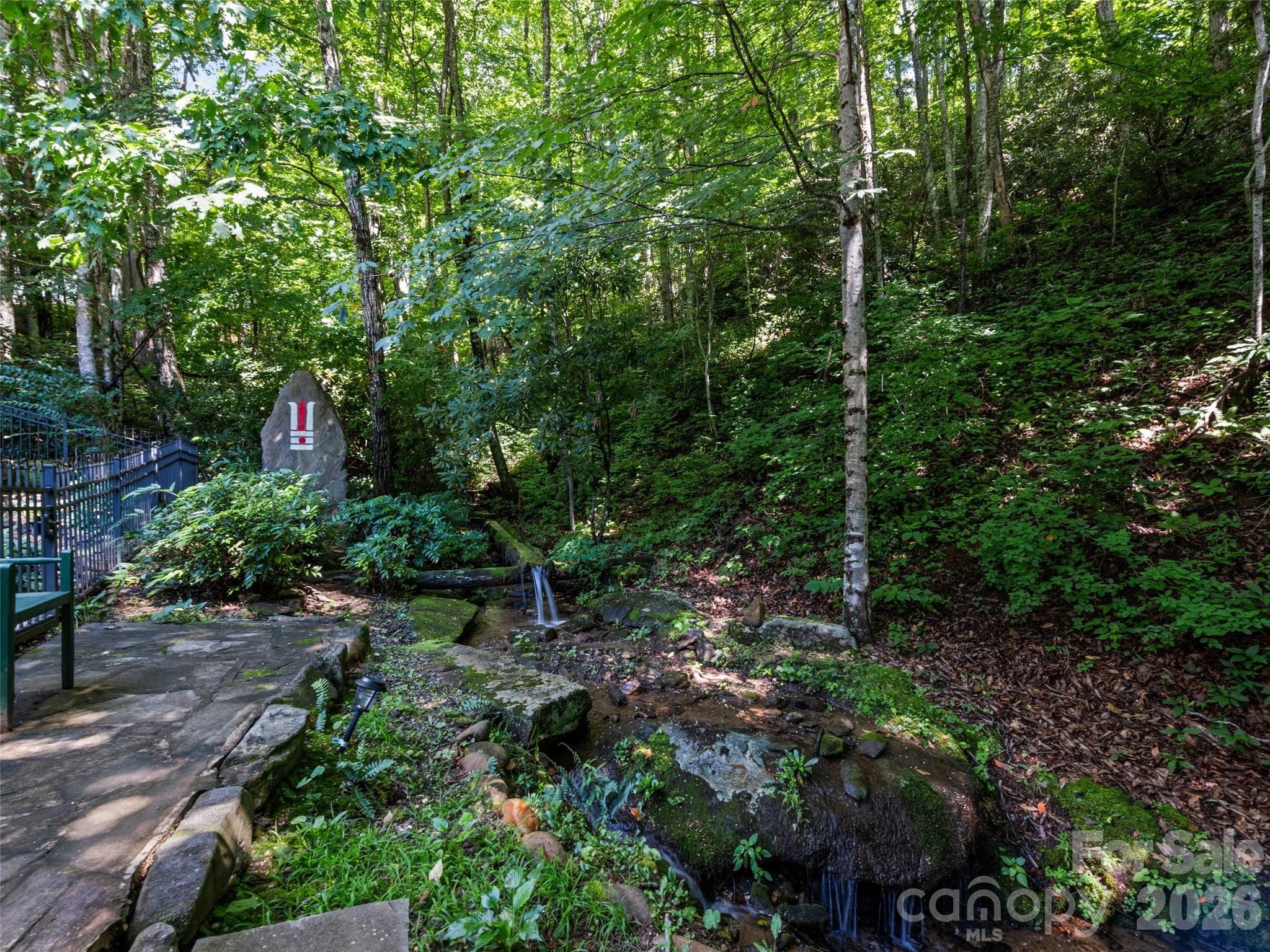 612 Brannon Forest Drive Property Photo 12