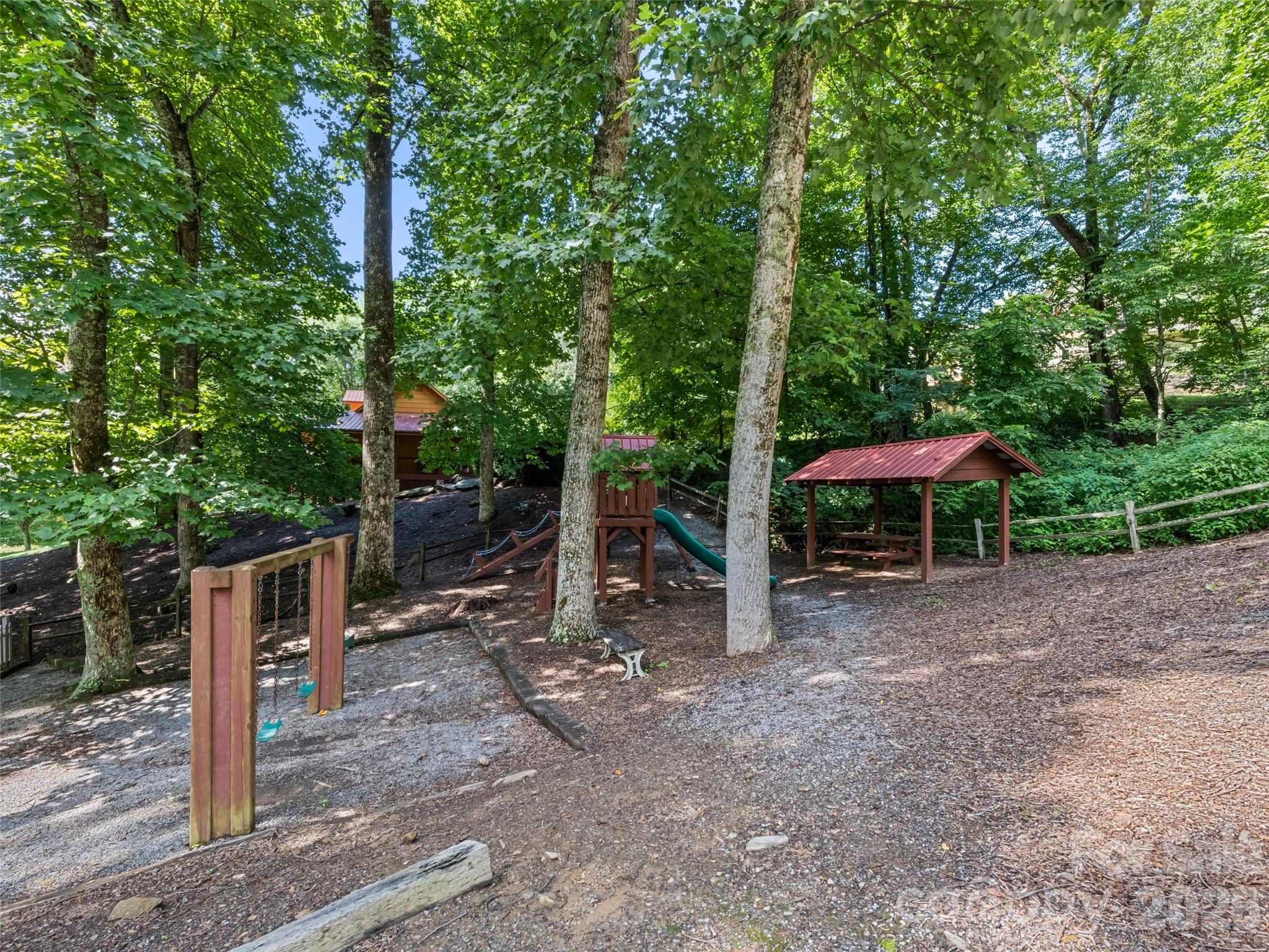 612 Brannon Forest Drive Property Photo 39
