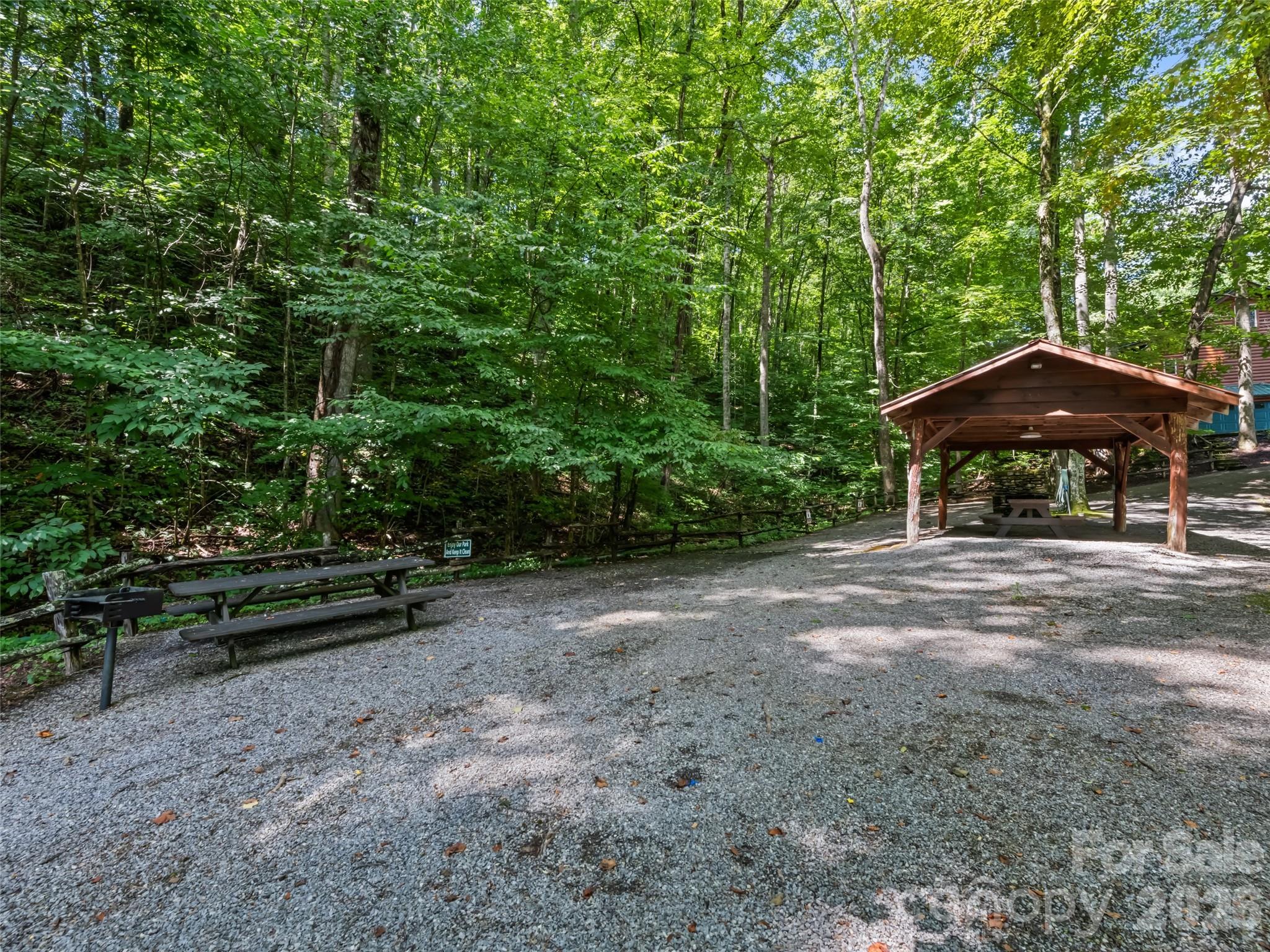 612 Brannon Forest Drive Property Photo 47