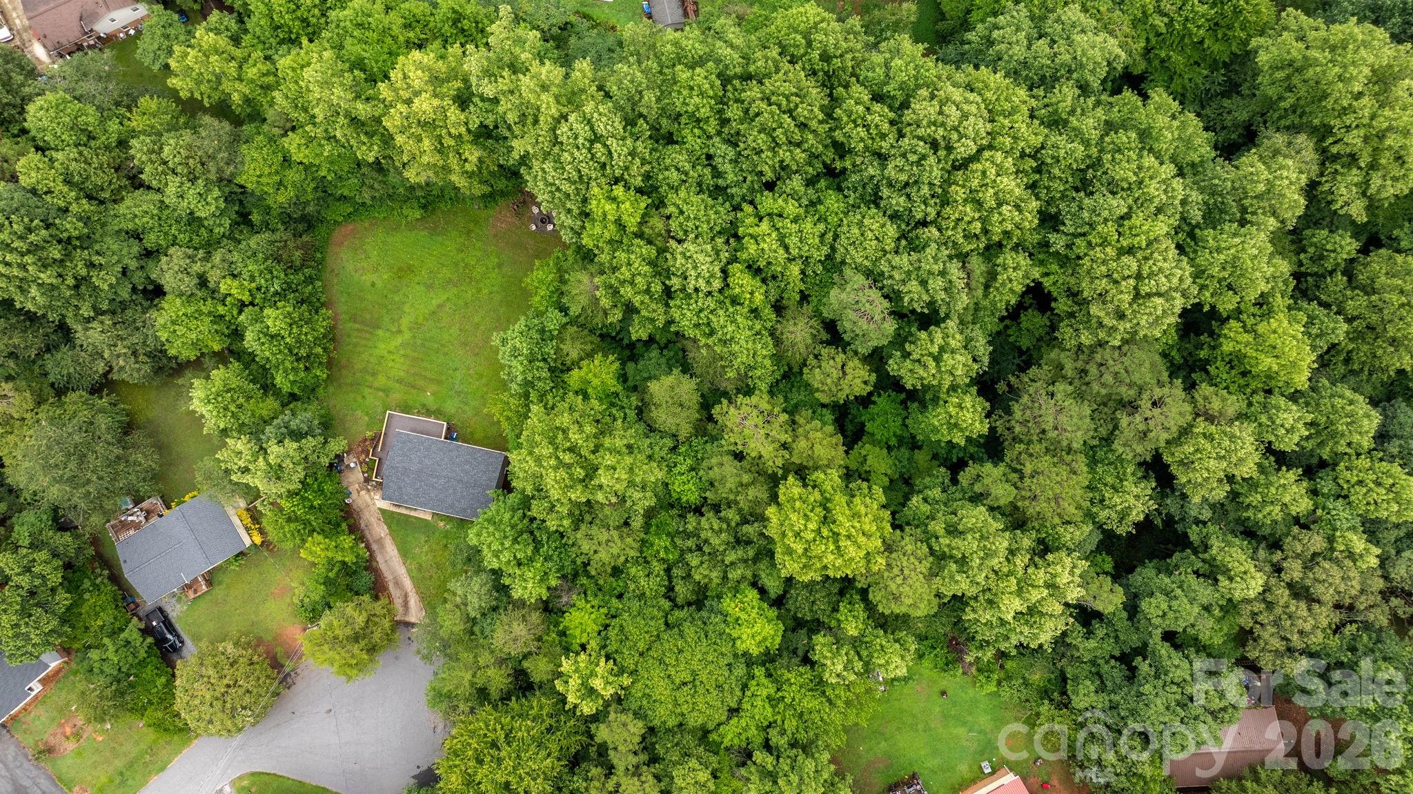1172 Sunset Court Property Photo 3