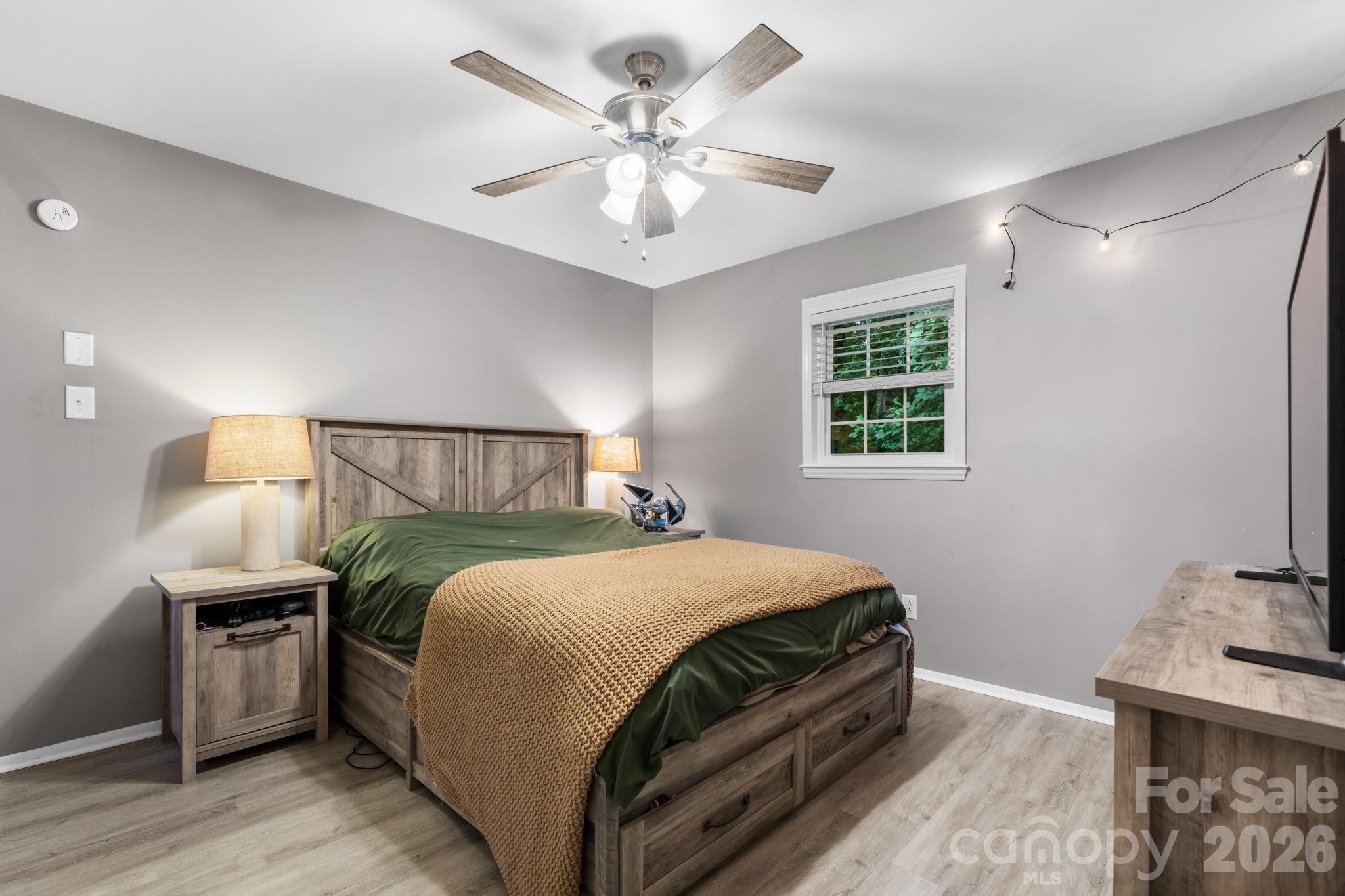 1172 Sunset Court Property Photo 10