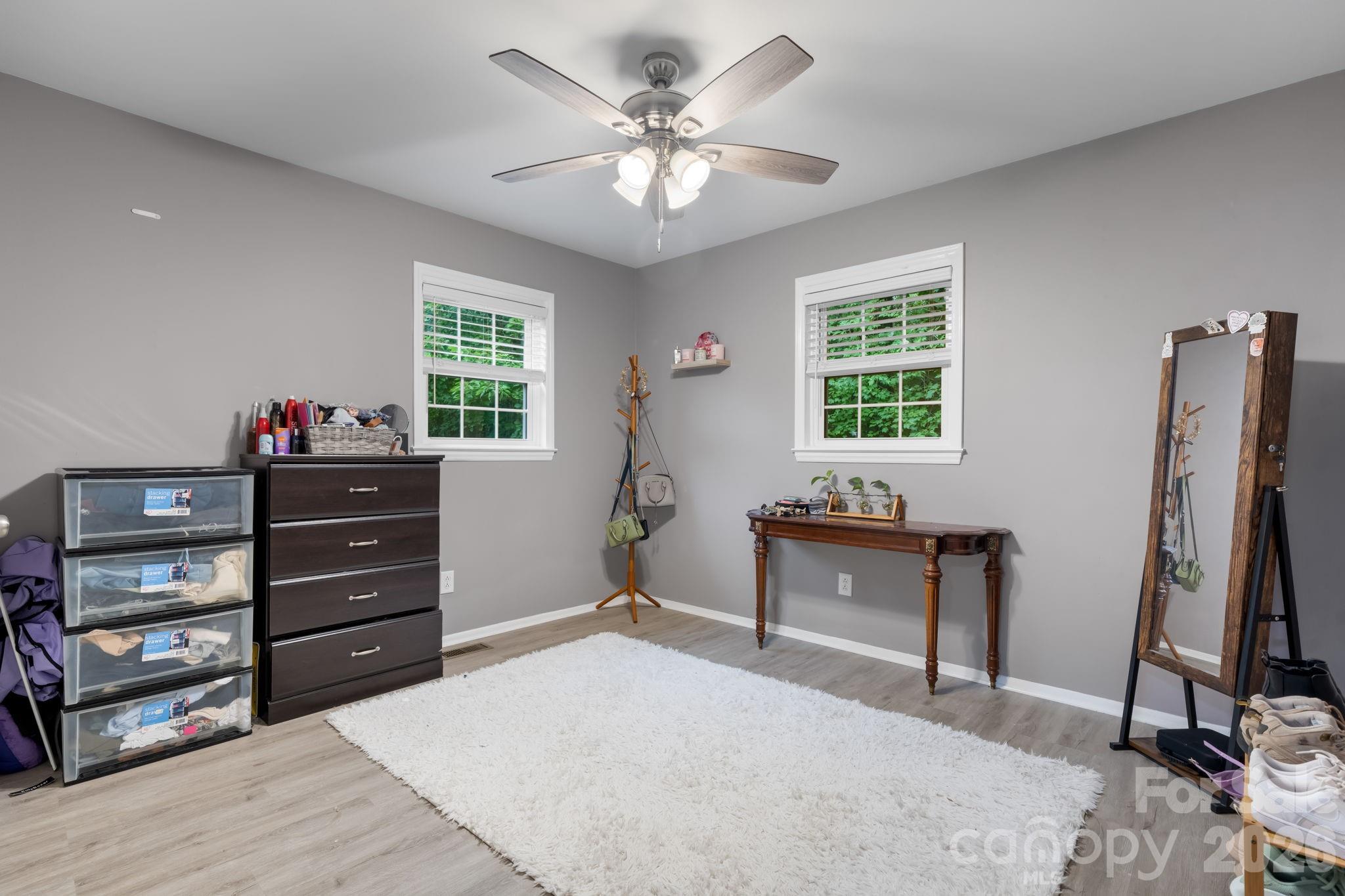 1172 Sunset Court Property Photo 14