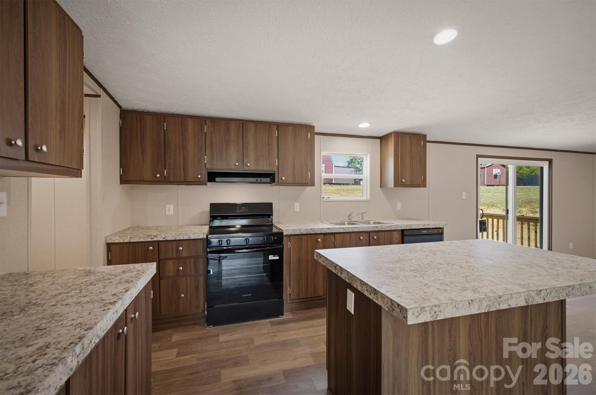 1862 Mesa Drive Property Photo 13
