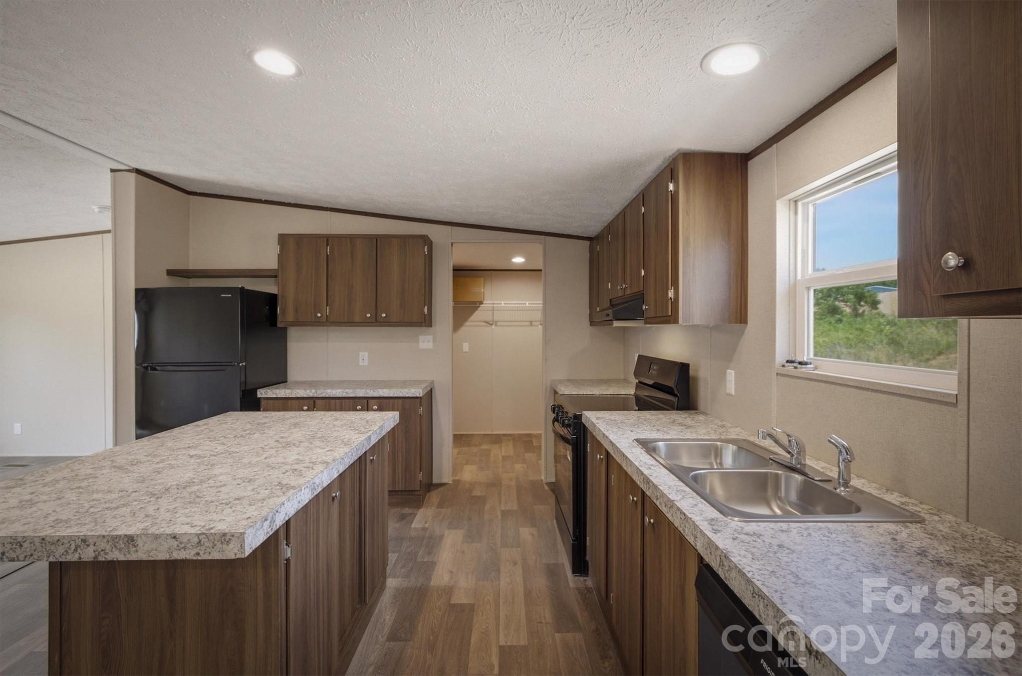 1862 Mesa Drive Property Photo 14