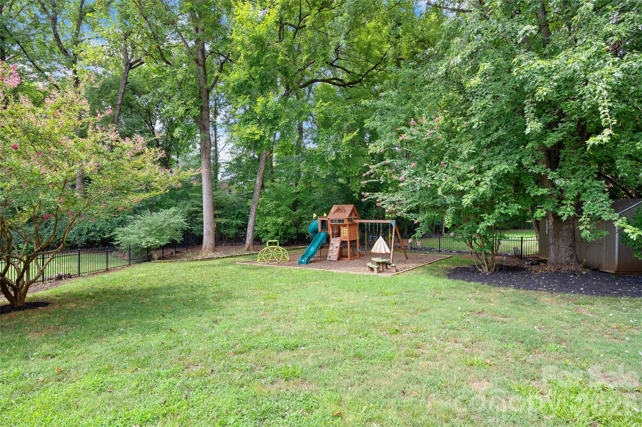 9516 Deer Spring Lane Property Photo 36