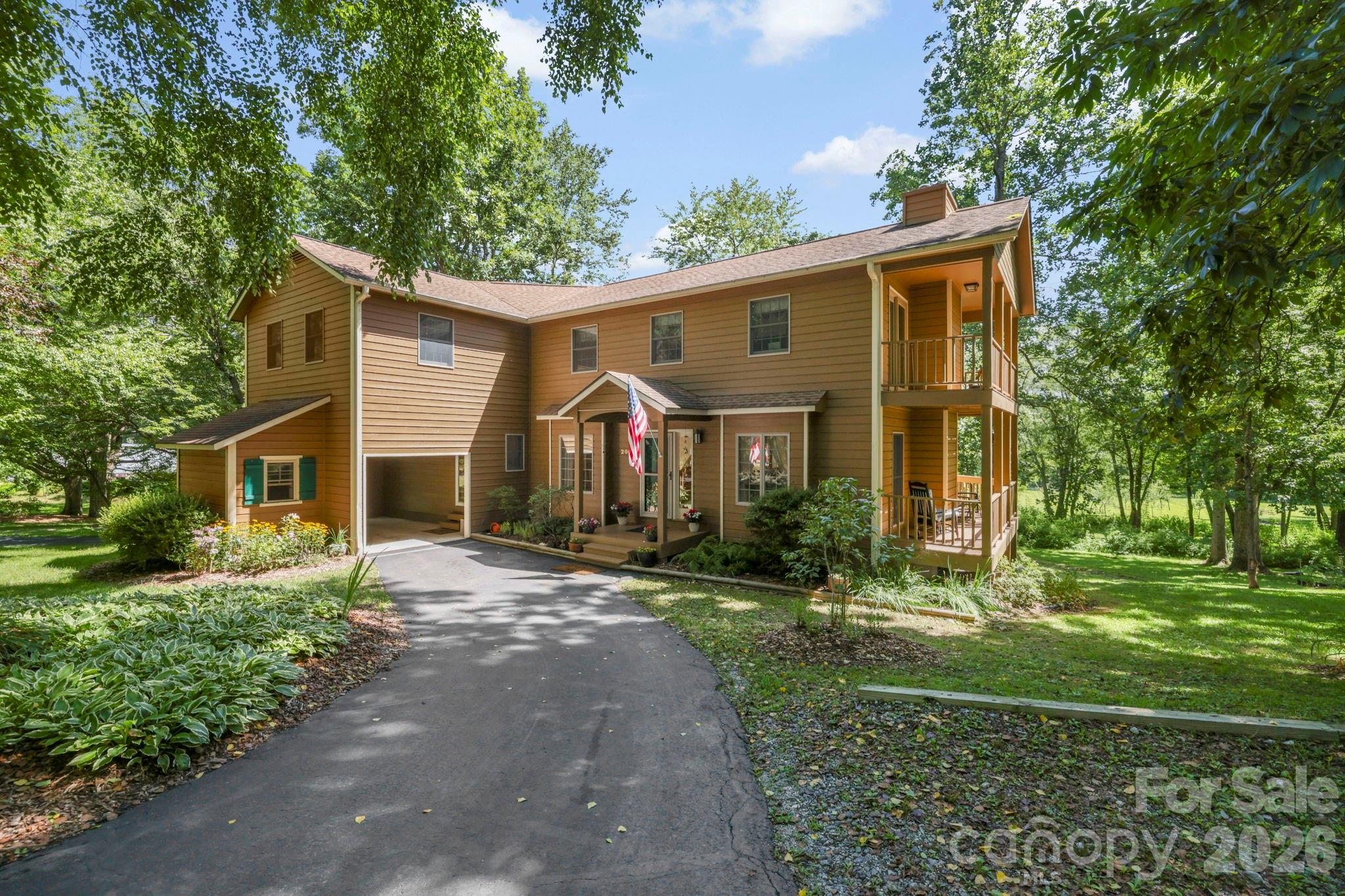 200 Newman Drive Property Photo 1