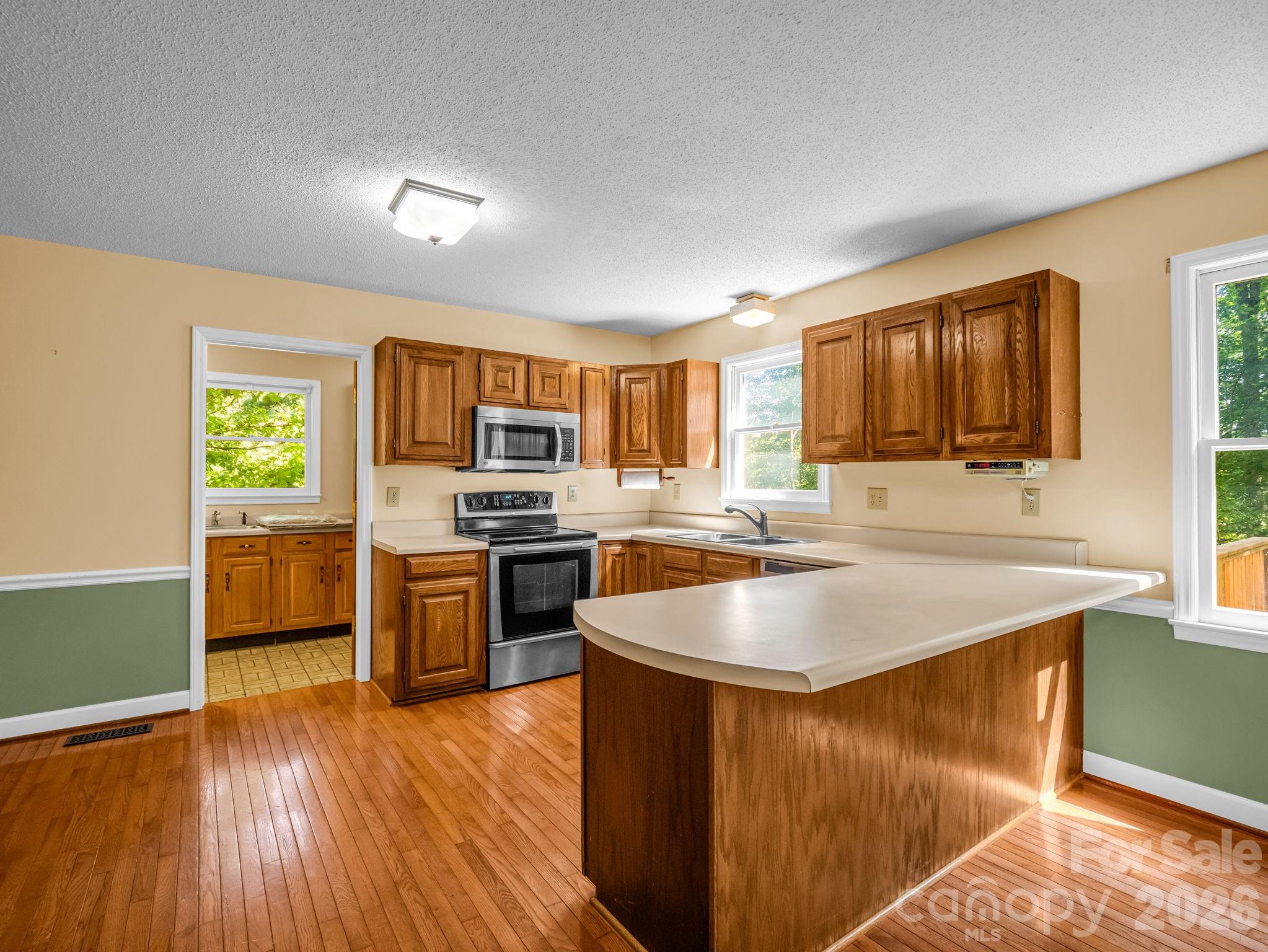 154 Breeze Hill Property Photo 21