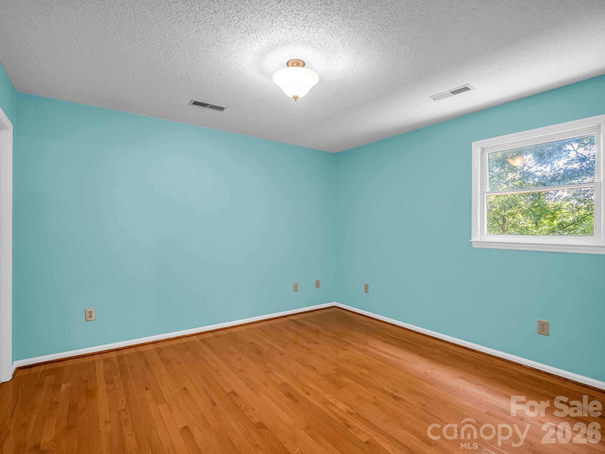 154 Breeze Hill Property Photo 32