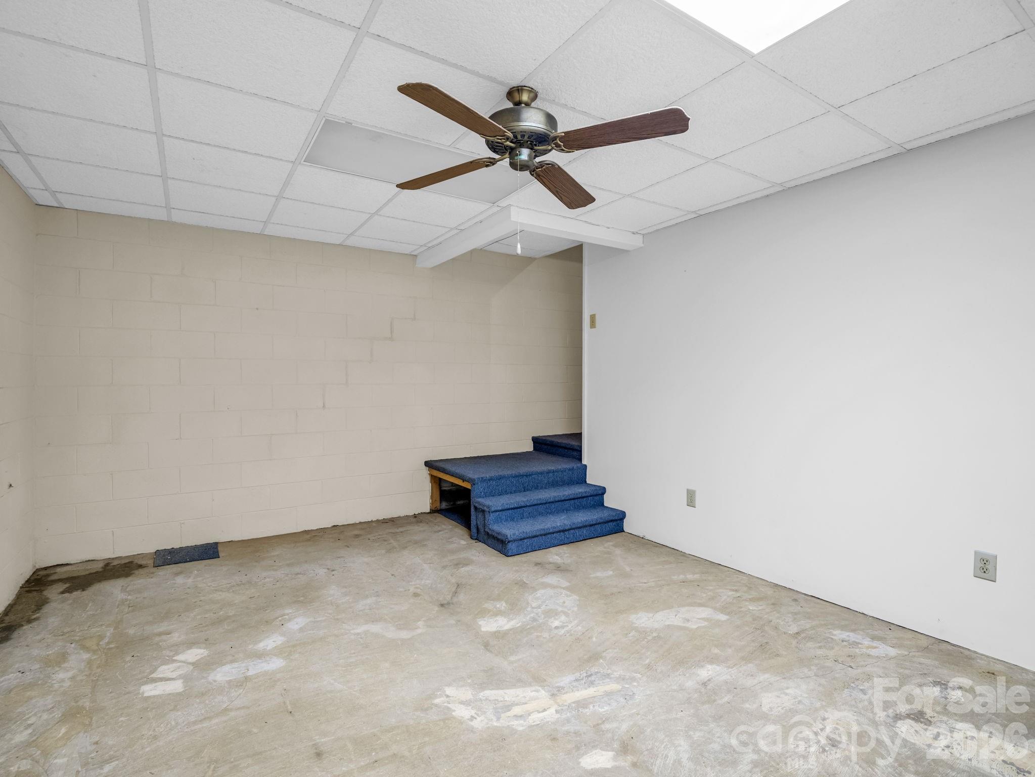 154 Breeze Hill Property Photo 38