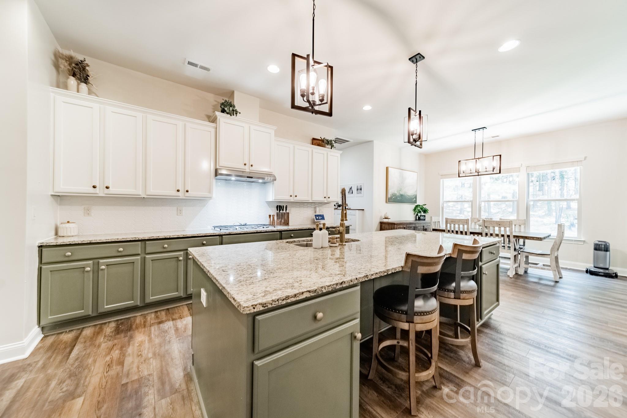 9052 Mossy Hill Lane Property Photo 13