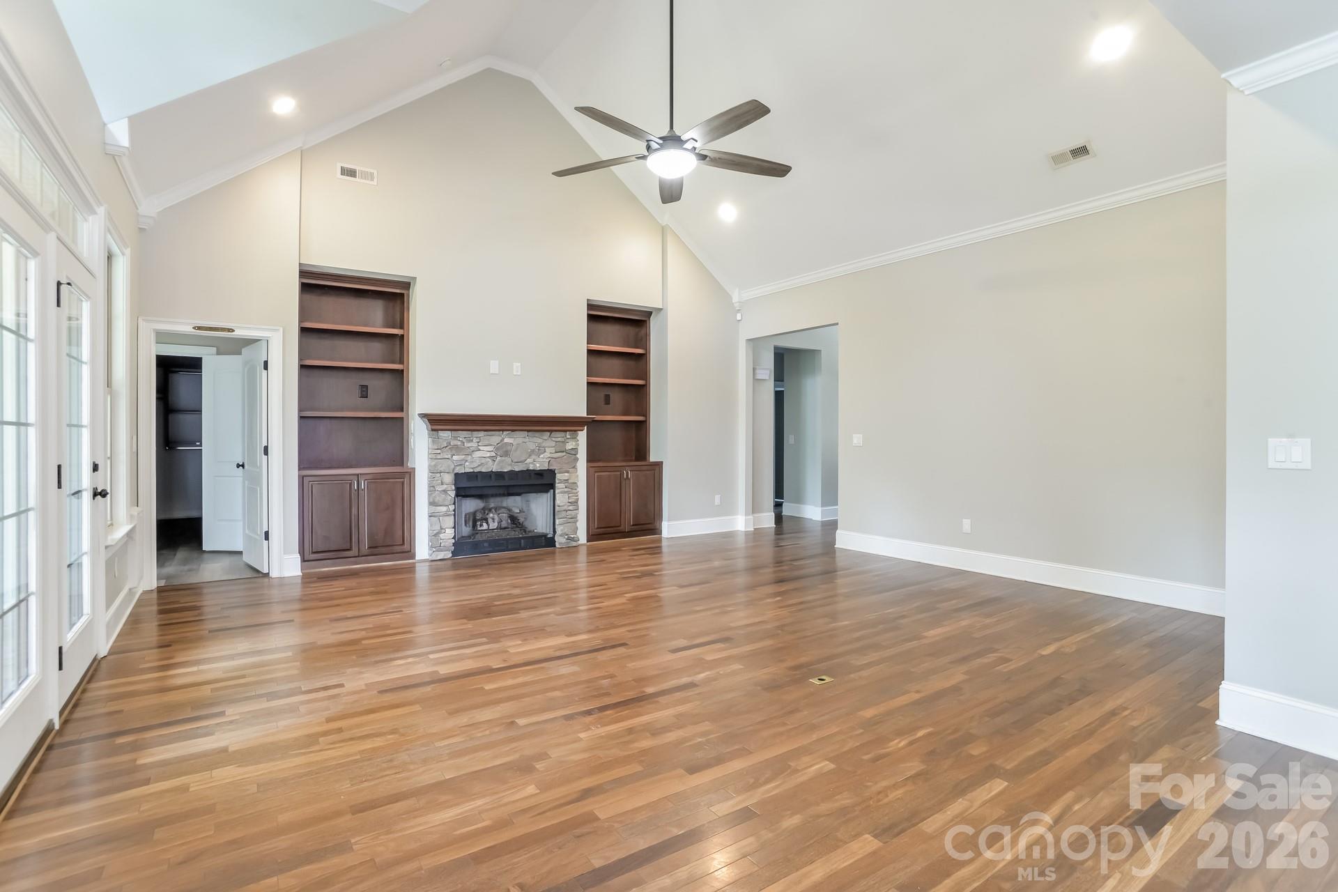2360 Smith Harbour Drive Property Photo 9