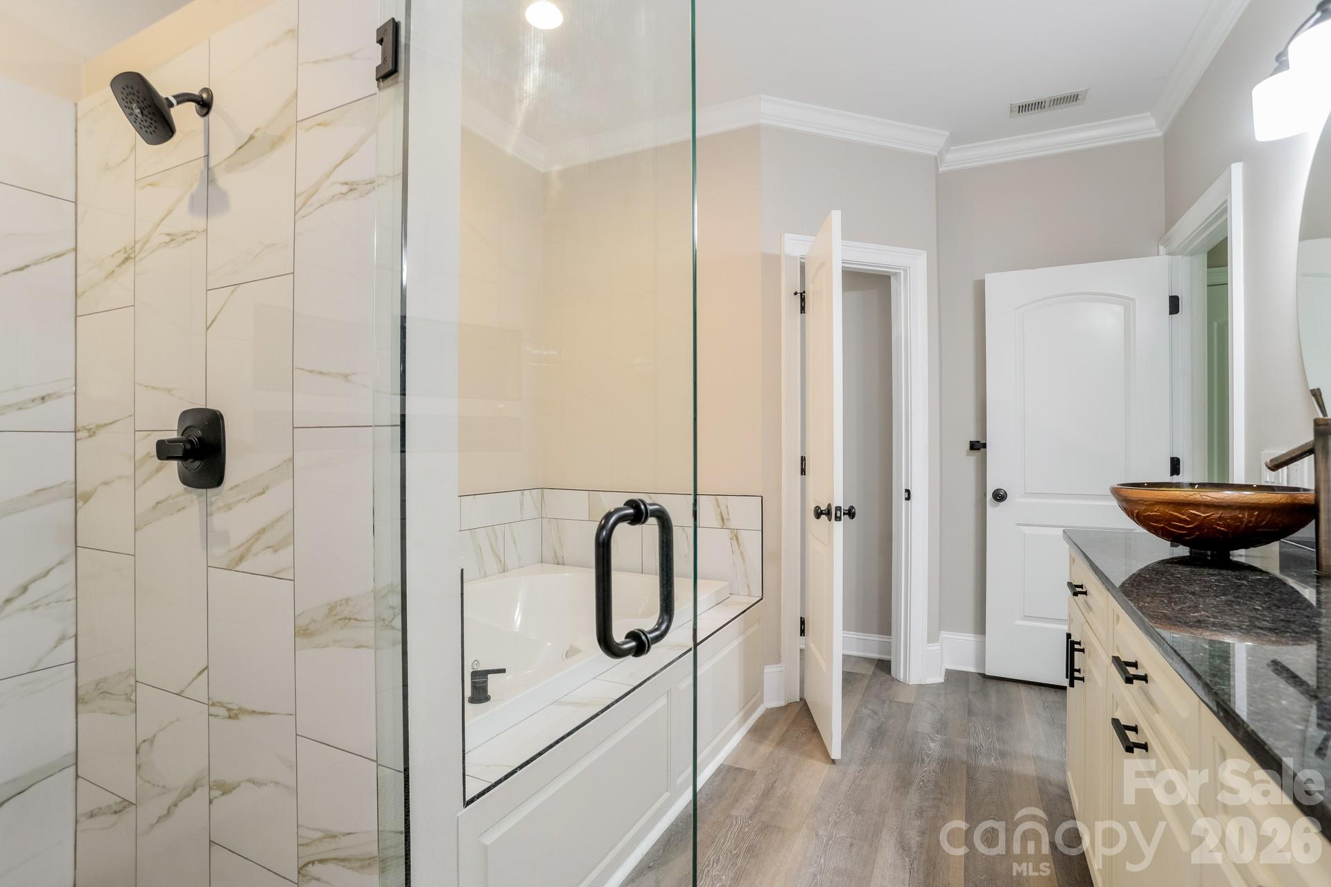 2360 Smith Harbour Drive Property Photo 10