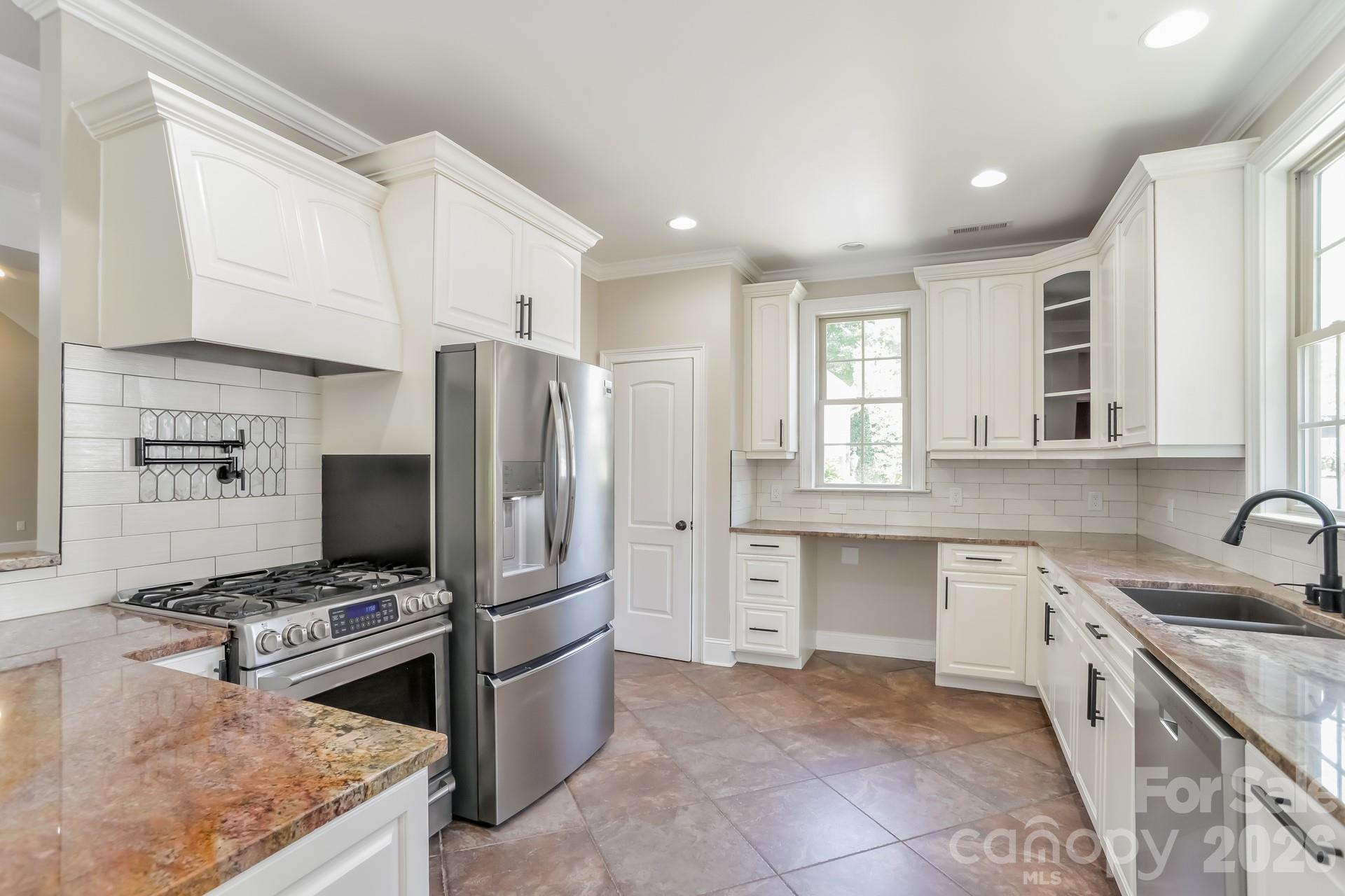 2360 Smith Harbour Drive Property Photo 15