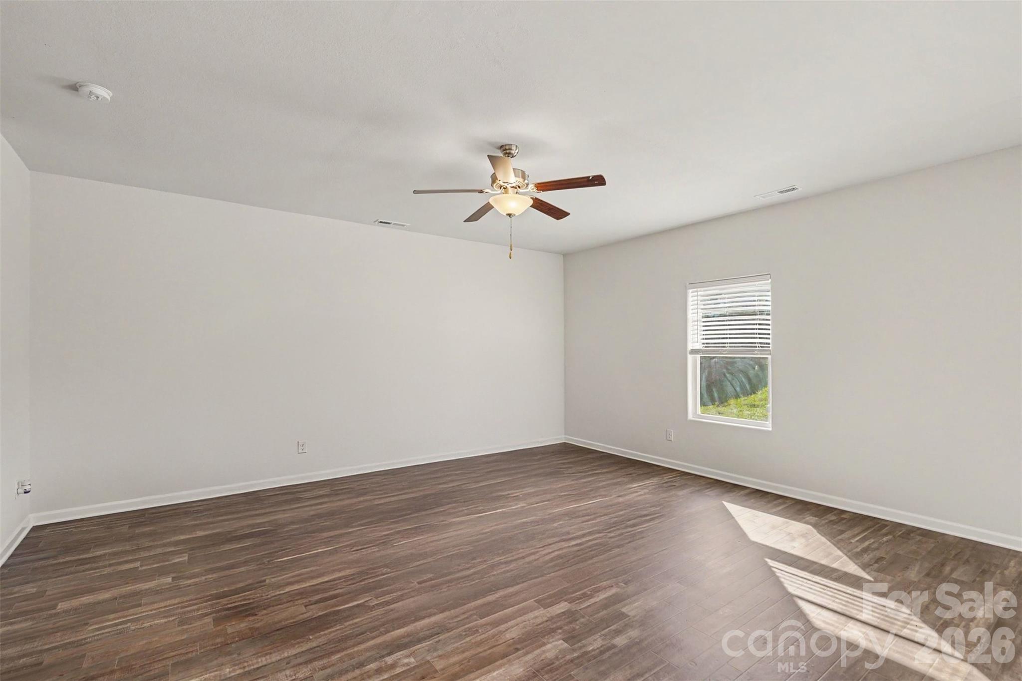 8411 Highgate Drive Property Photo 3