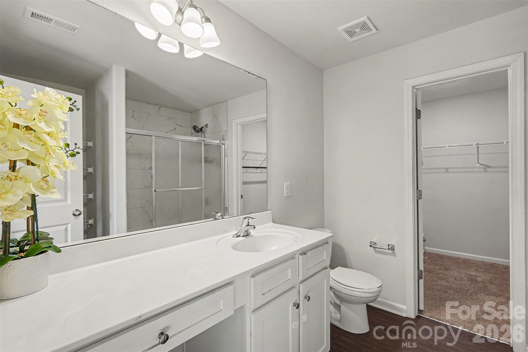 8411 Highgate Drive Property Photo 15