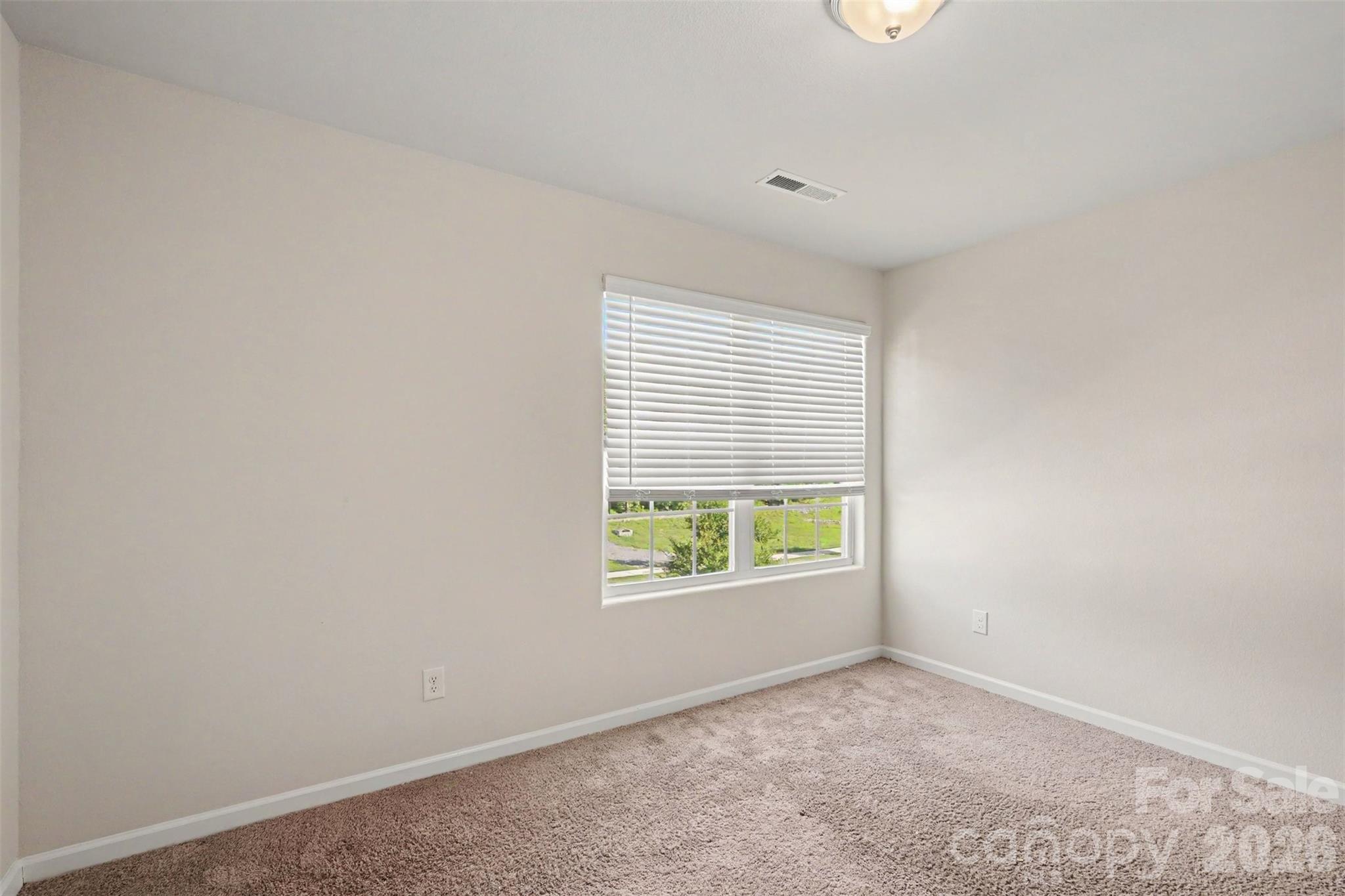8411 Highgate Drive Property Photo 17