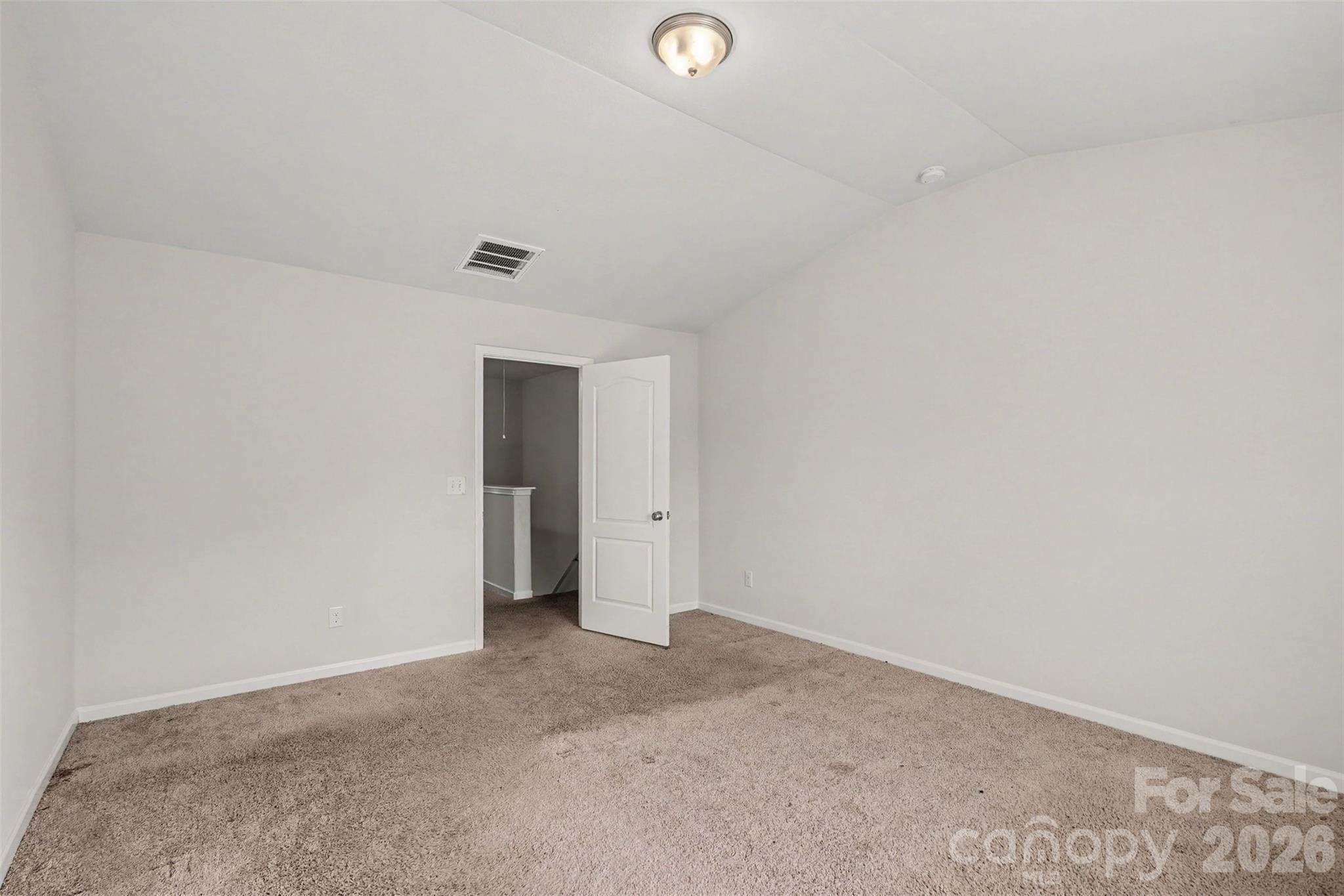 8411 Highgate Drive Property Photo 23