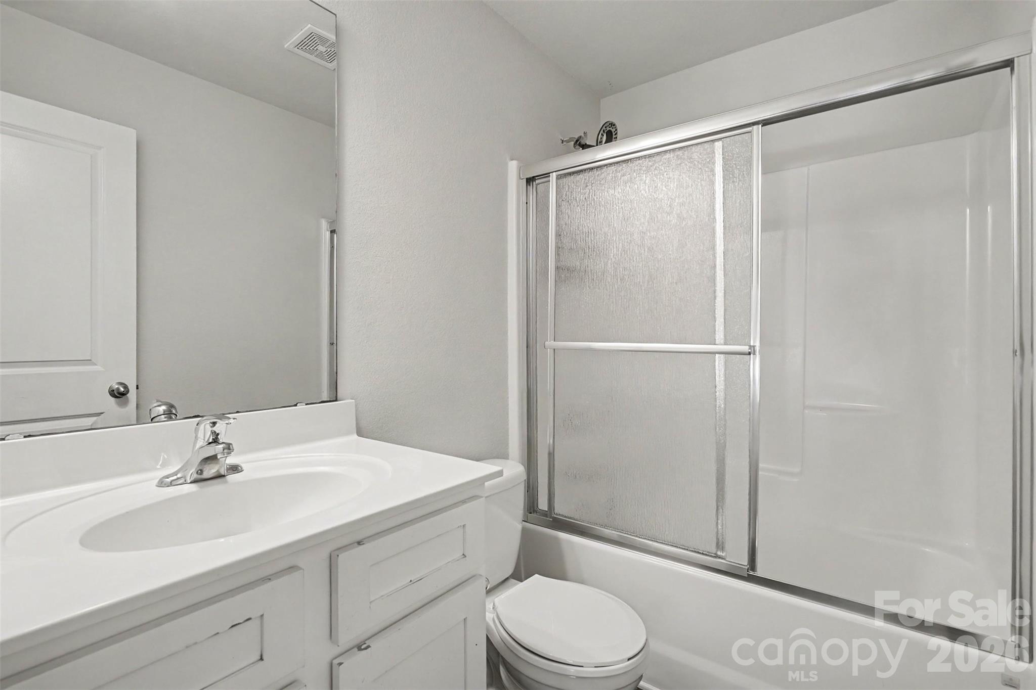 8411 Highgate Drive Property Photo 25