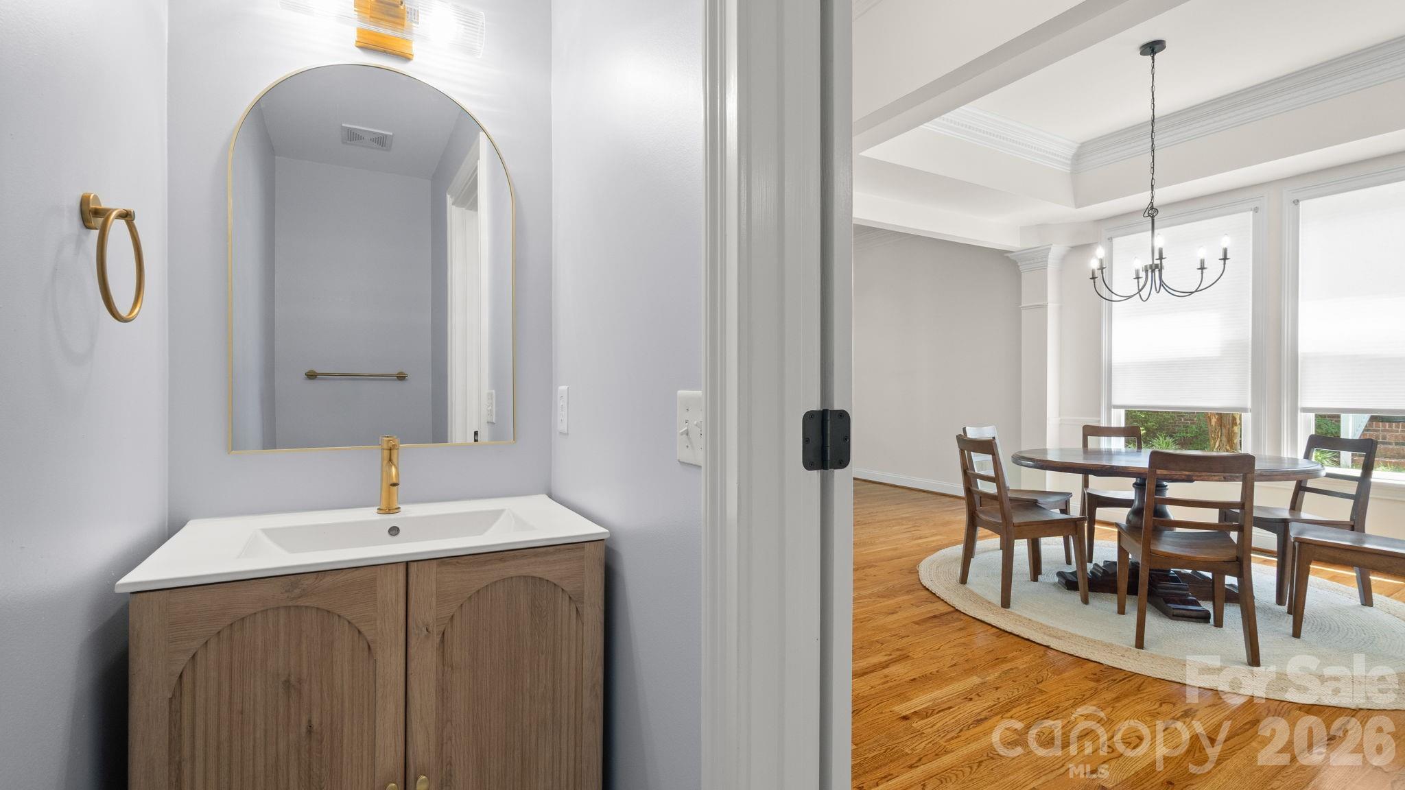 545 Glen Walk Drive Property Photo 12