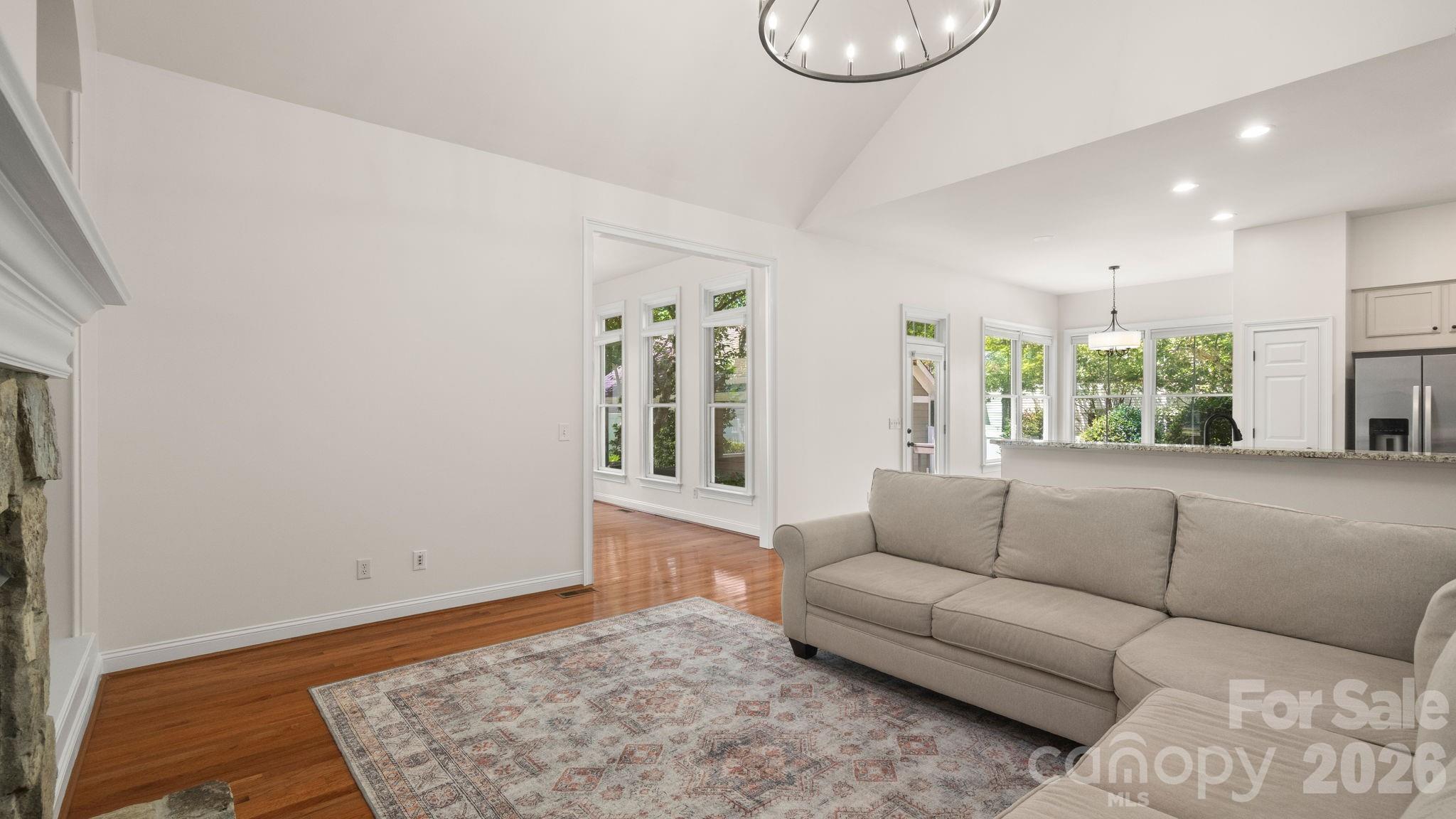 545 Glen Walk Drive Property Photo 14