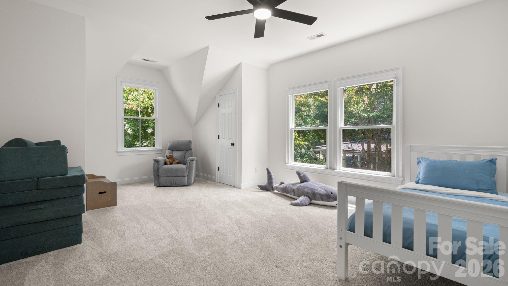 545 Glen Walk Drive Property Photo 33