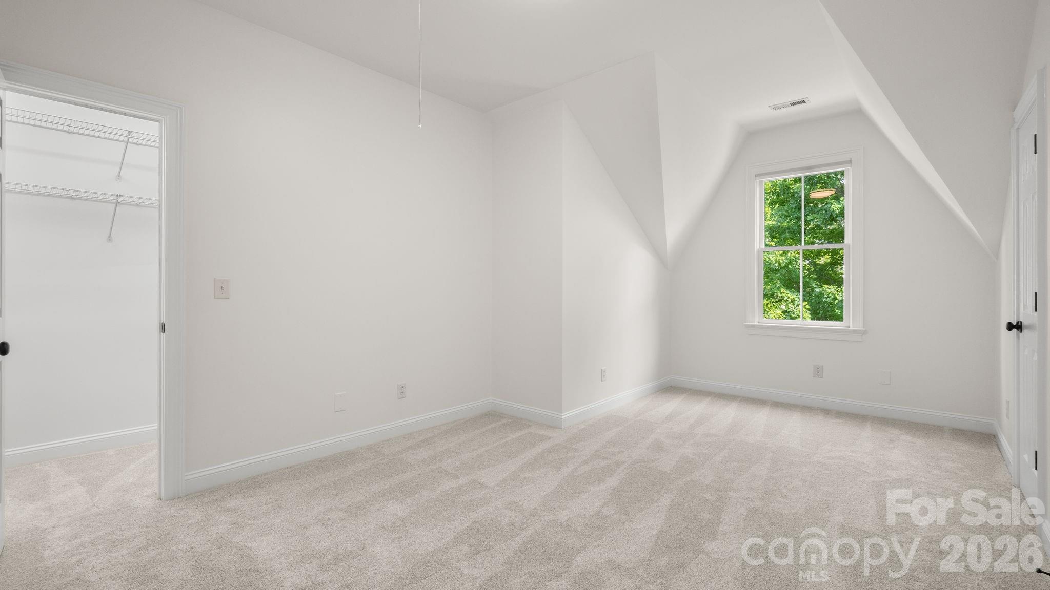 545 Glen Walk Drive Property Photo 36