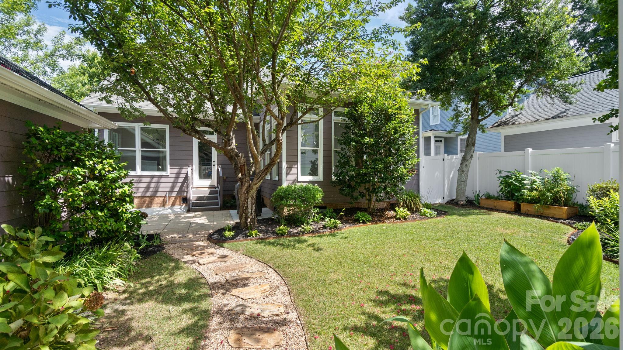 545 Glen Walk Drive Property Photo 39