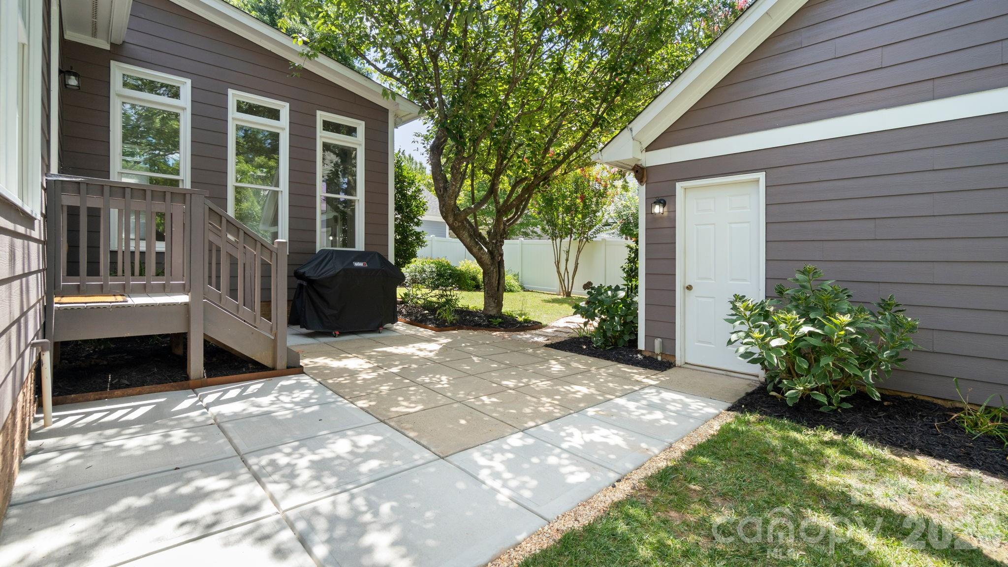 545 Glen Walk Drive Property Photo 40