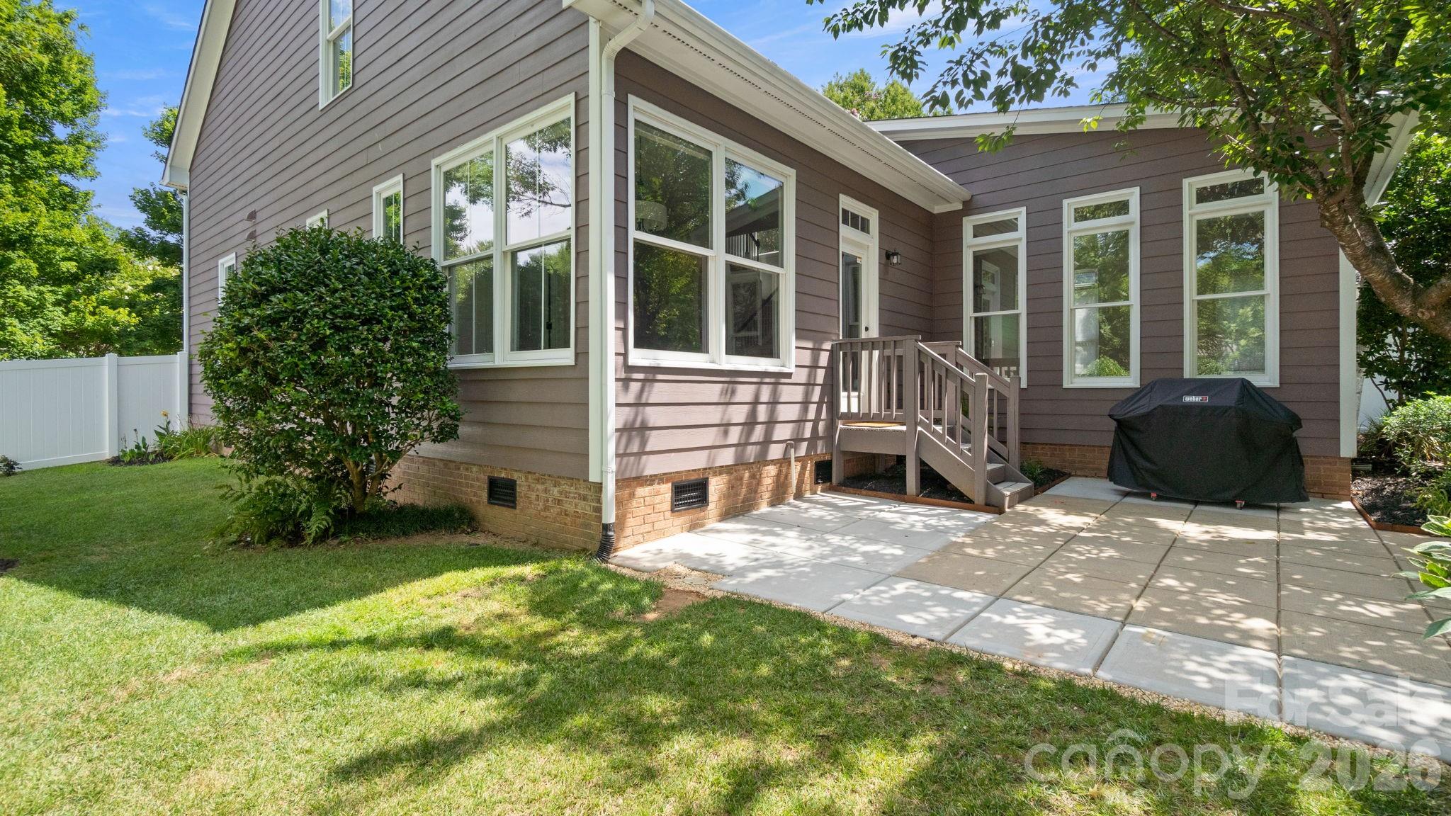 545 Glen Walk Drive Property Photo 41