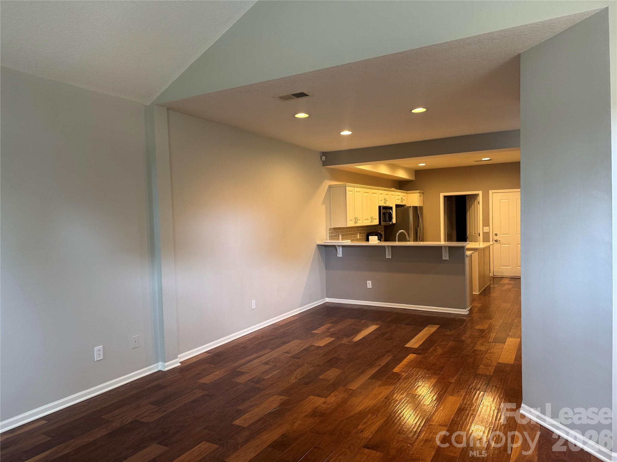 2416 Coltsview Road Property Photo 4