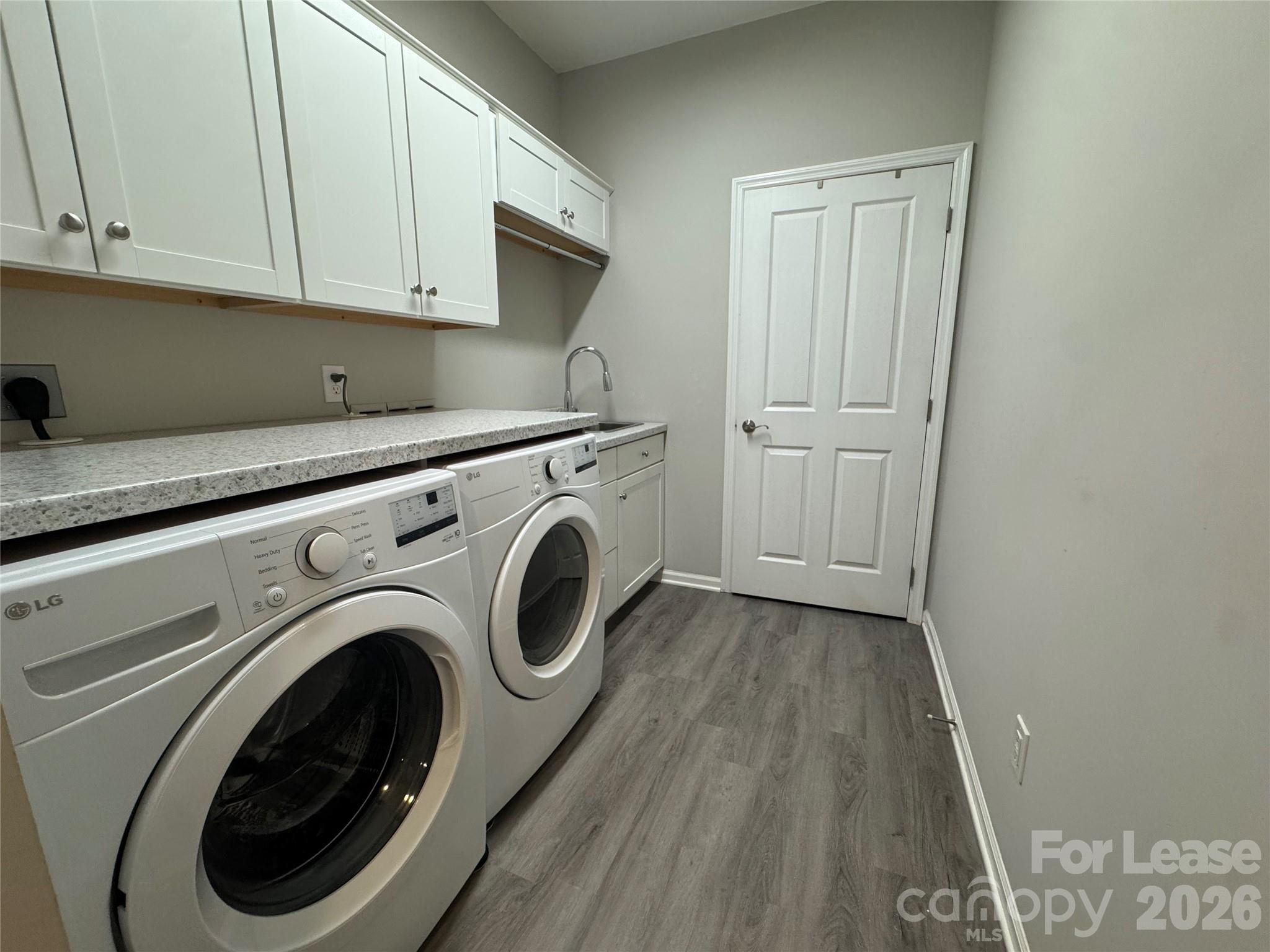 2416 Coltsview Road Property Photo 7