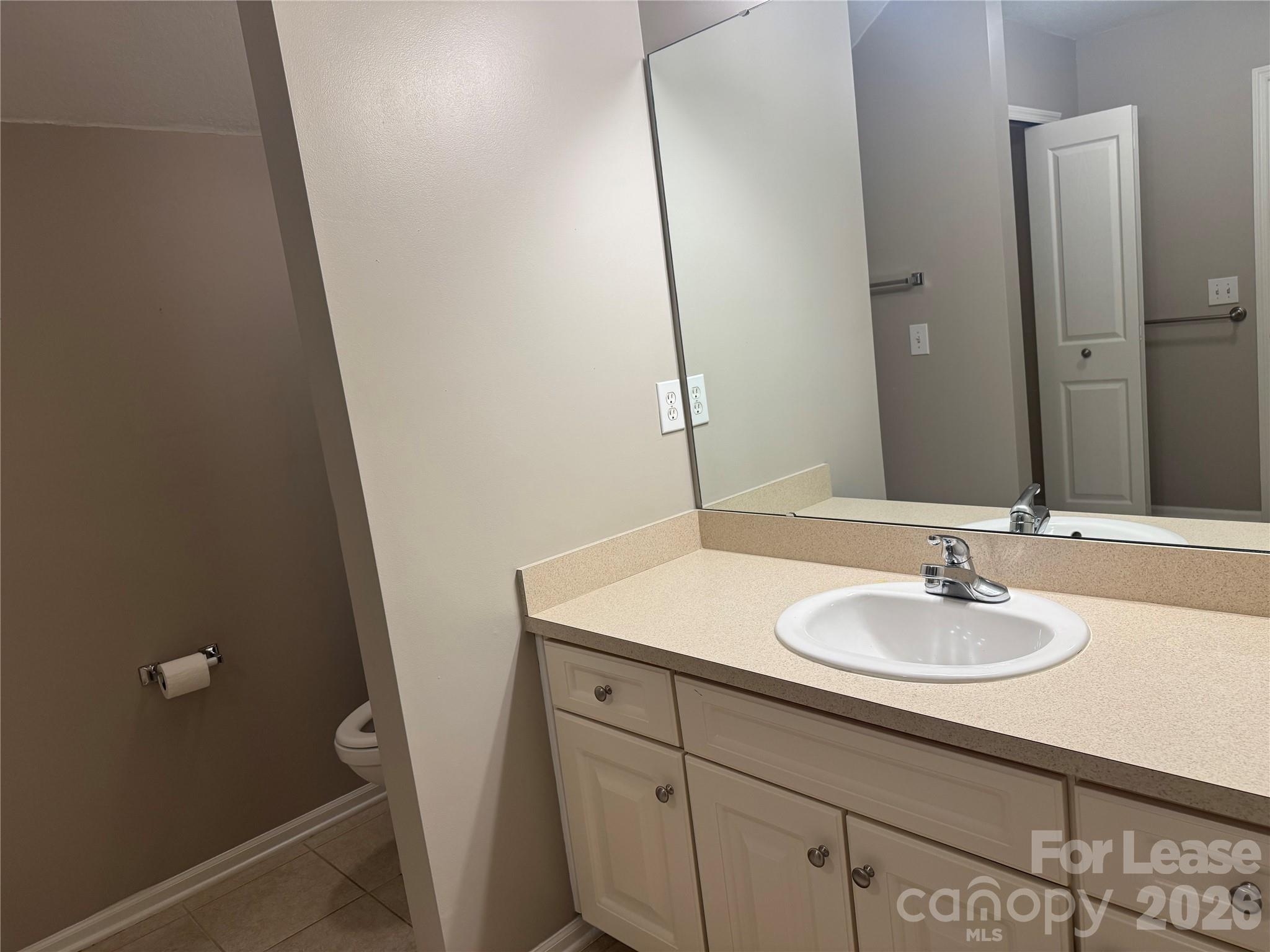 2416 Coltsview Road Property Photo 13