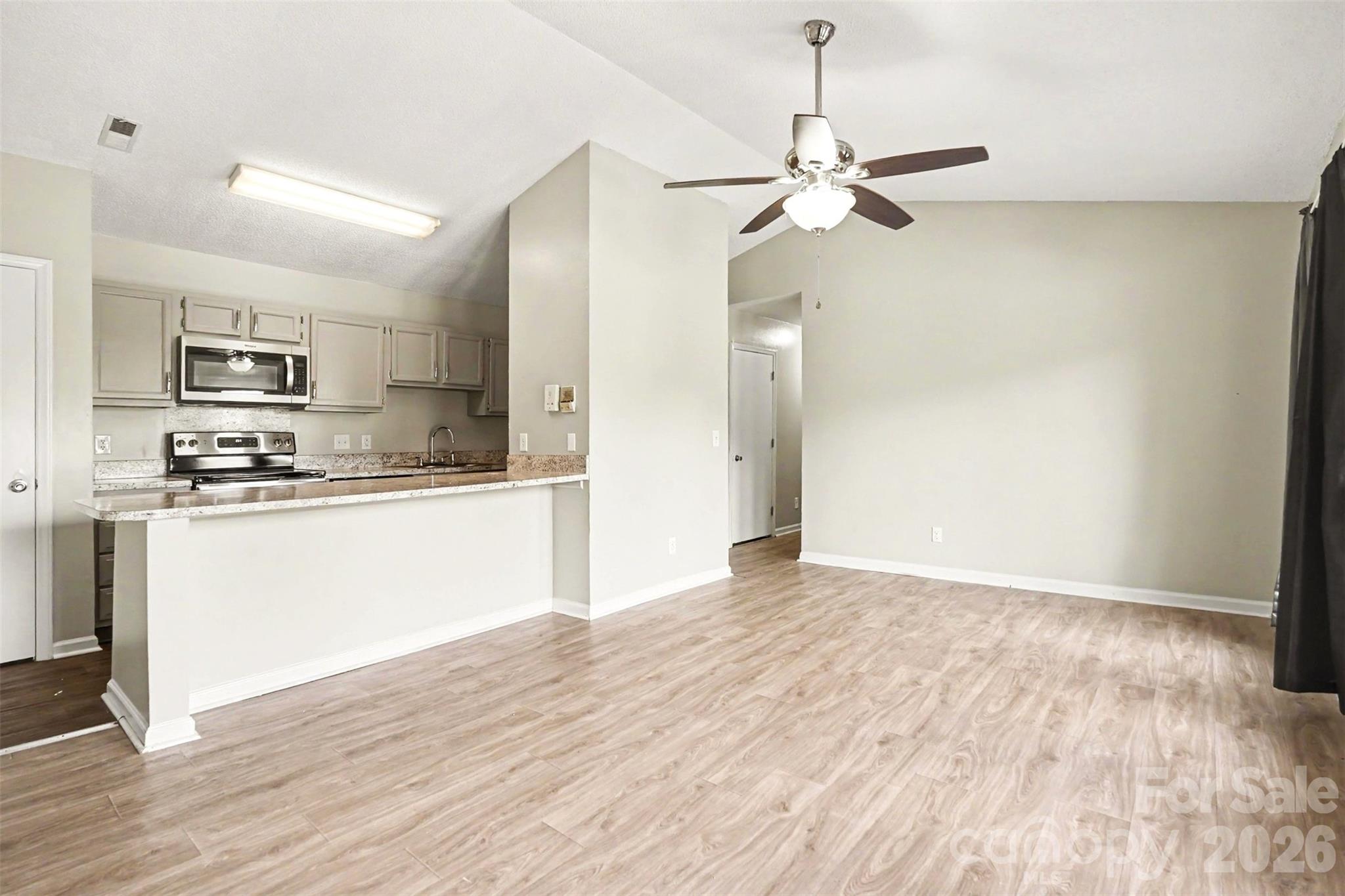 6165 Meadow Rose Lane Property Photo 10