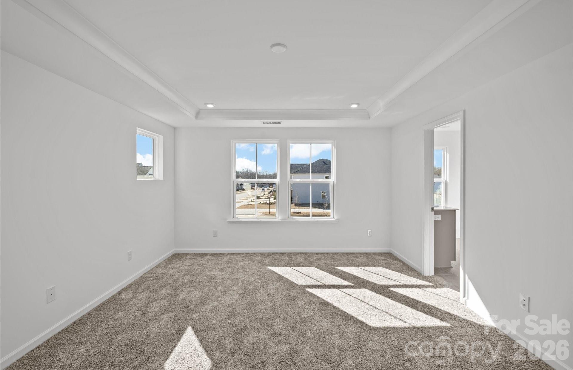 2124 Waterfall Way Property Photo 9