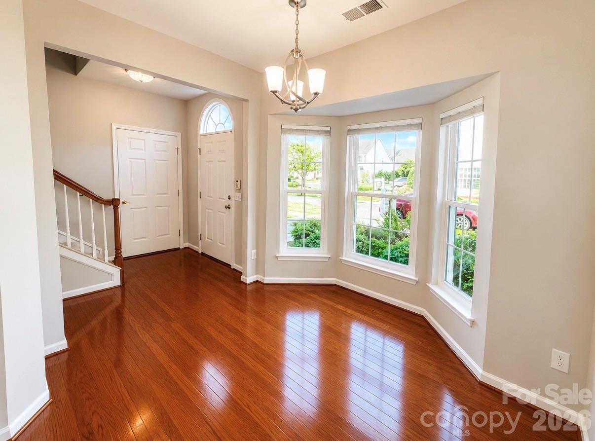 320 Shingleoak Drive Property Photo 7