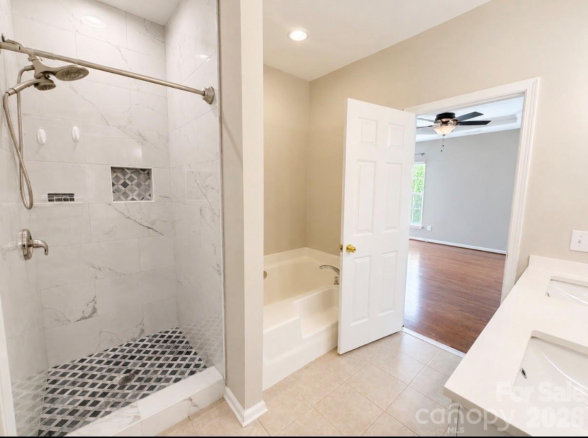 320 Shingleoak Drive Property Photo 25