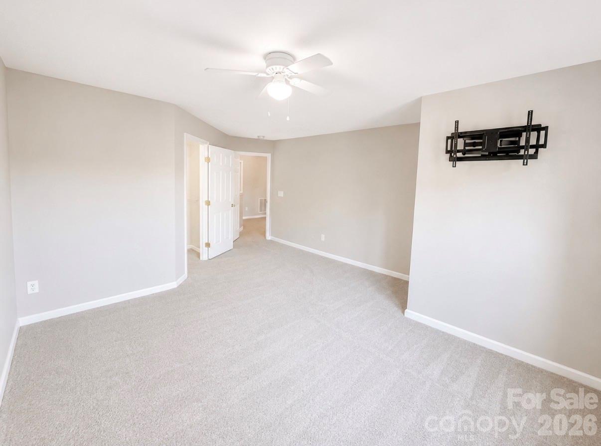 320 Shingleoak Drive Property Photo 33