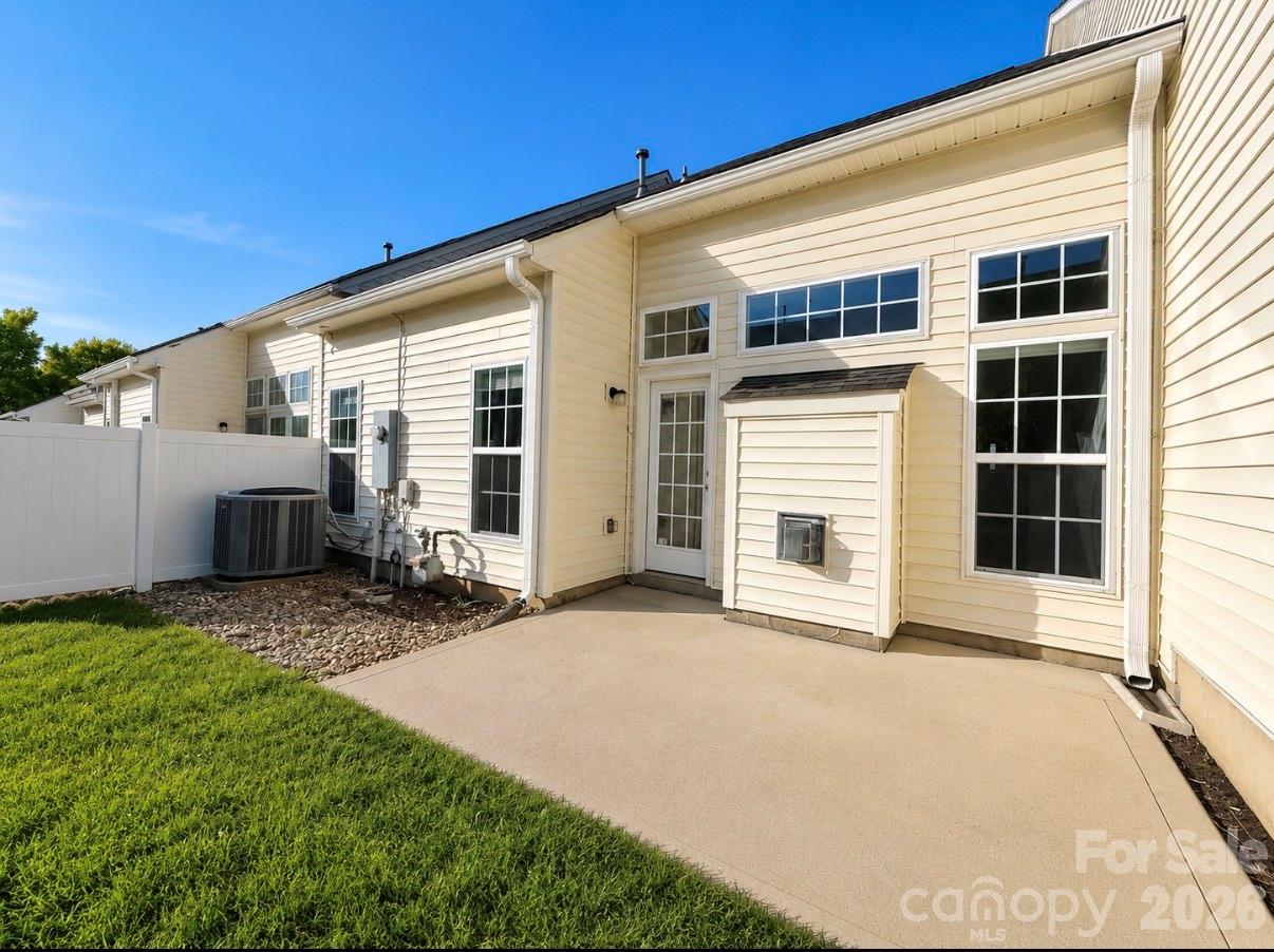 320 Shingleoak Drive Property Photo 42