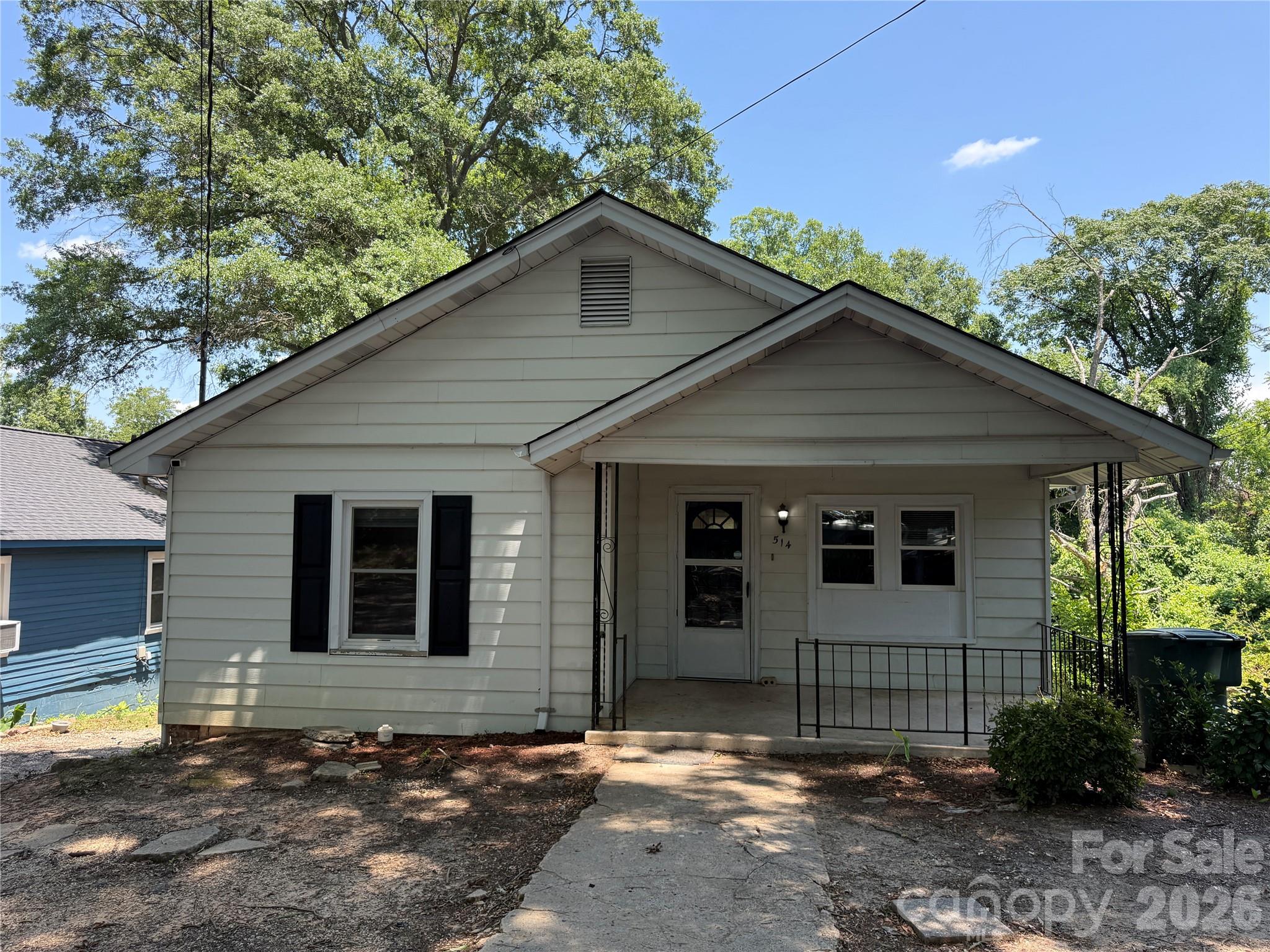 514 S Avon Street Property Photo 1